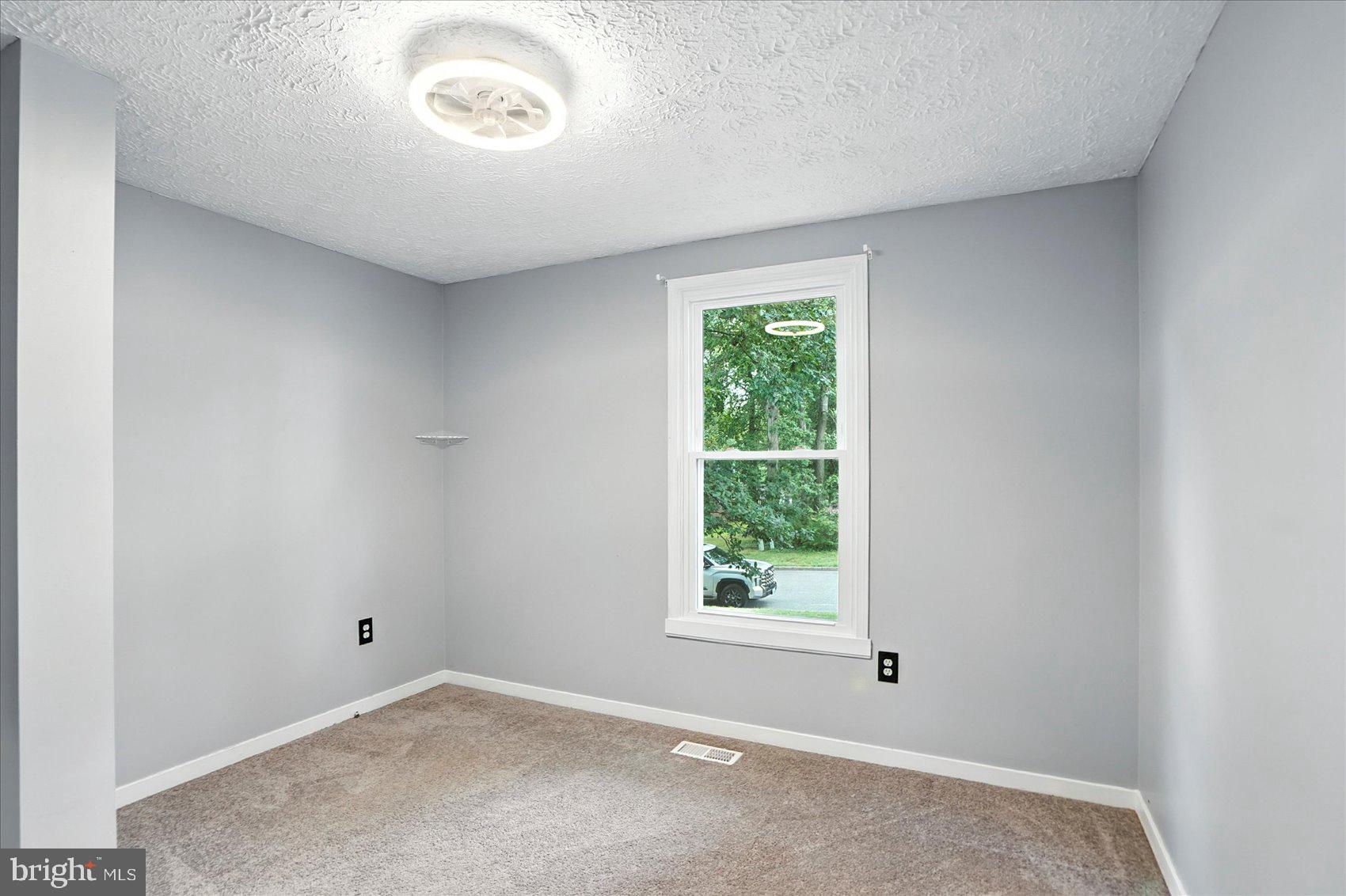 HILLCREST MANOR - Residential