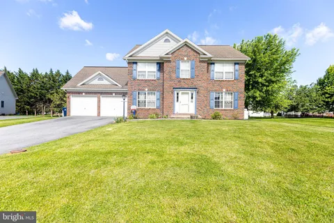 13201 Shawnee Circle E, Waynesboro, PA MLS: PAFL2027182