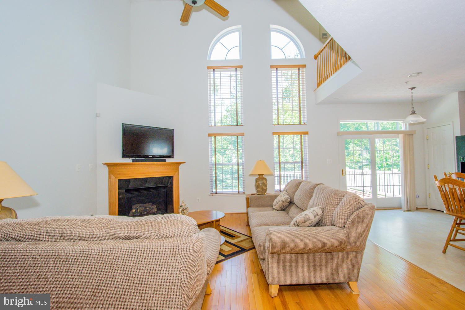 HOLLY WOODS - Residential