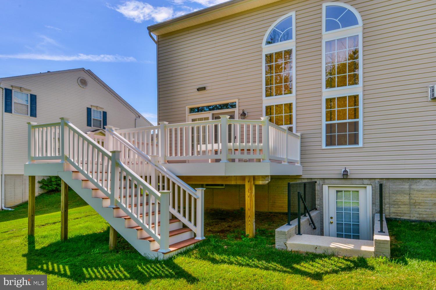 HOLLY WOODS - Residential