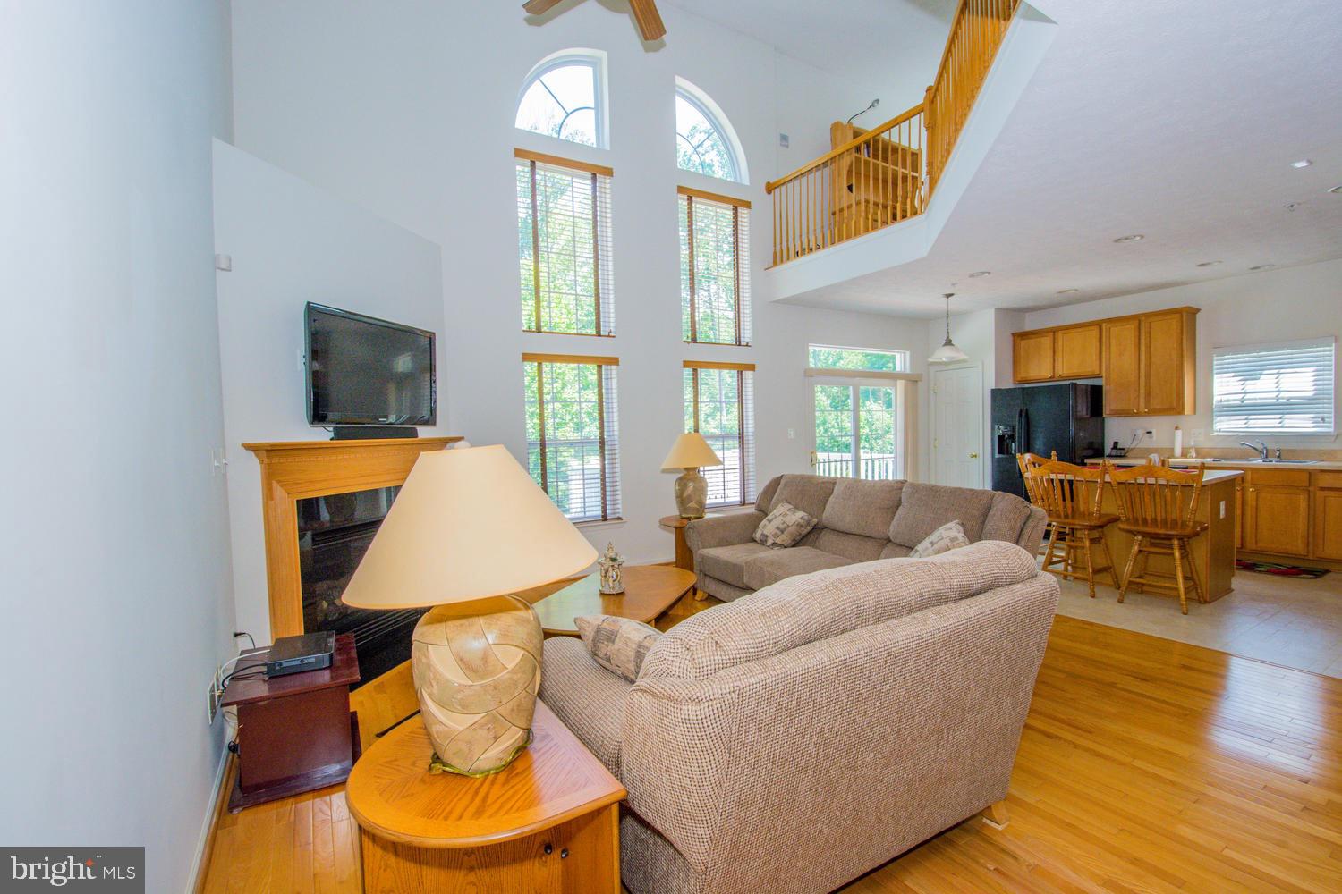 HOLLY WOODS - Residential