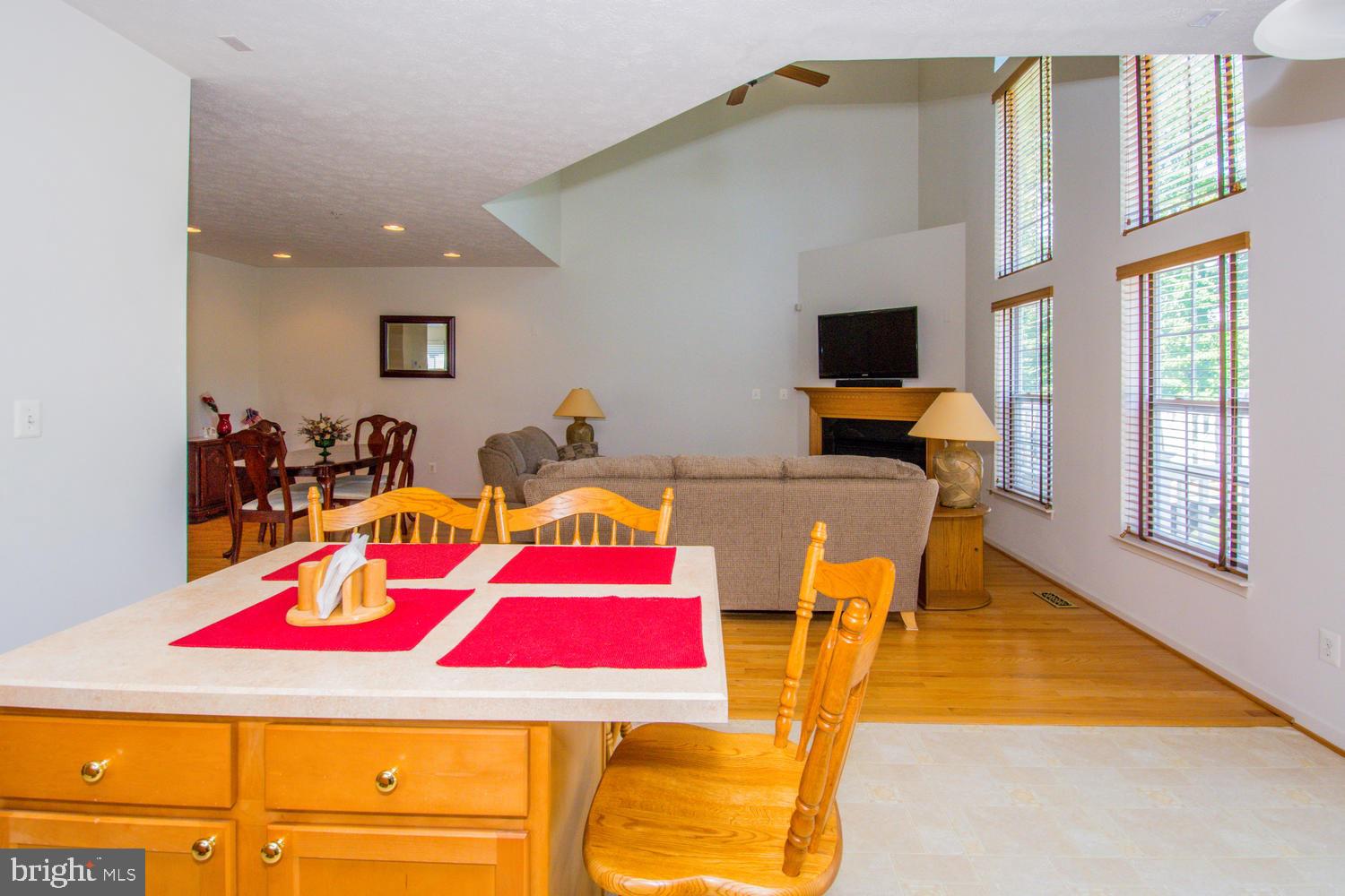 HOLLY WOODS - Residential