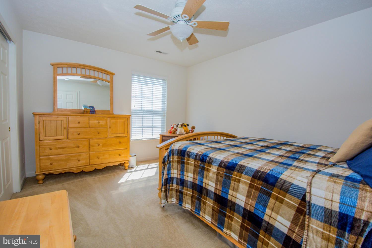 HOLLY WOODS - Residential