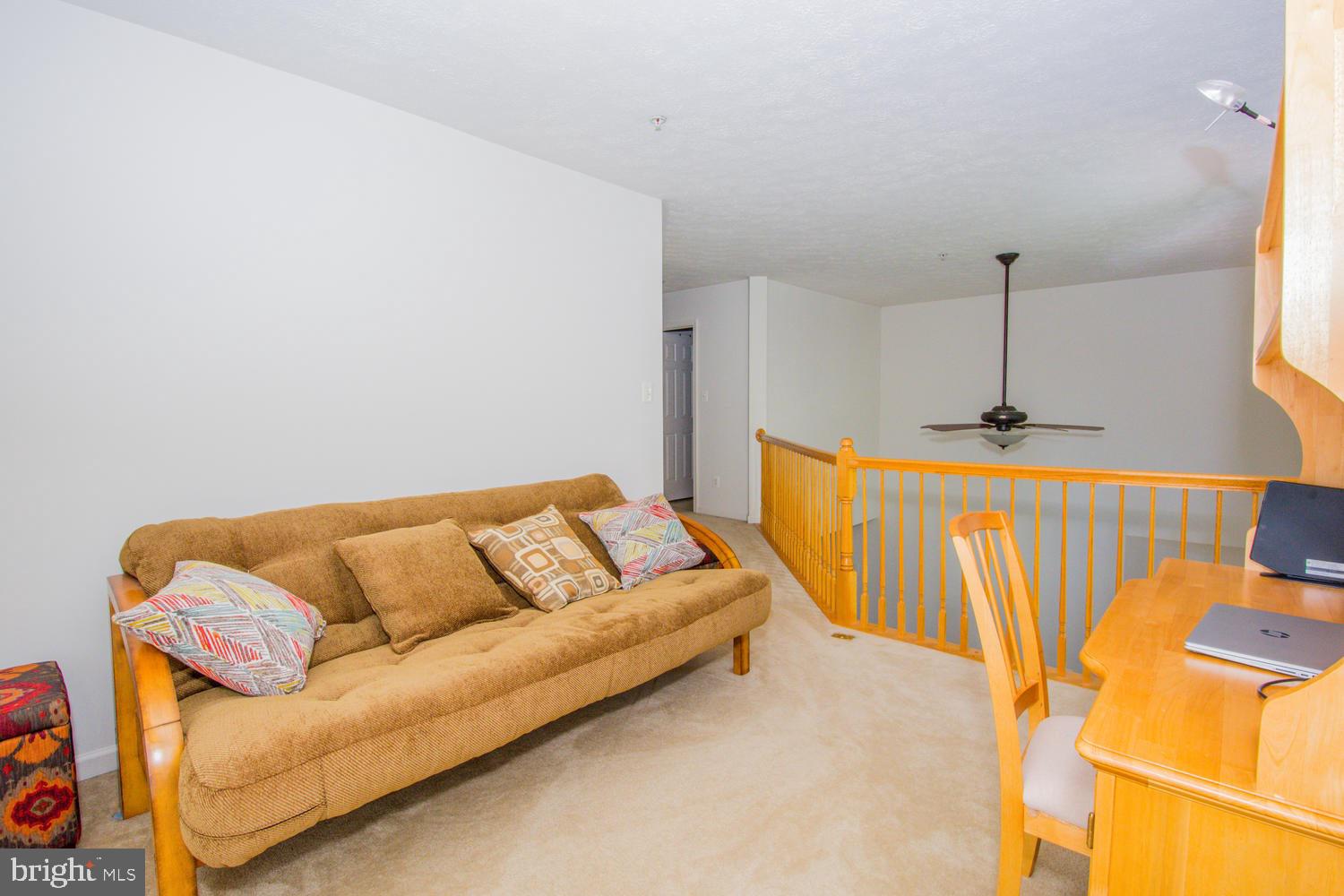 HOLLY WOODS - Residential