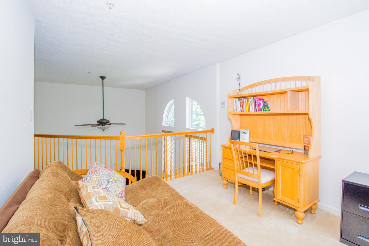 HOLLY WOODS - Residential