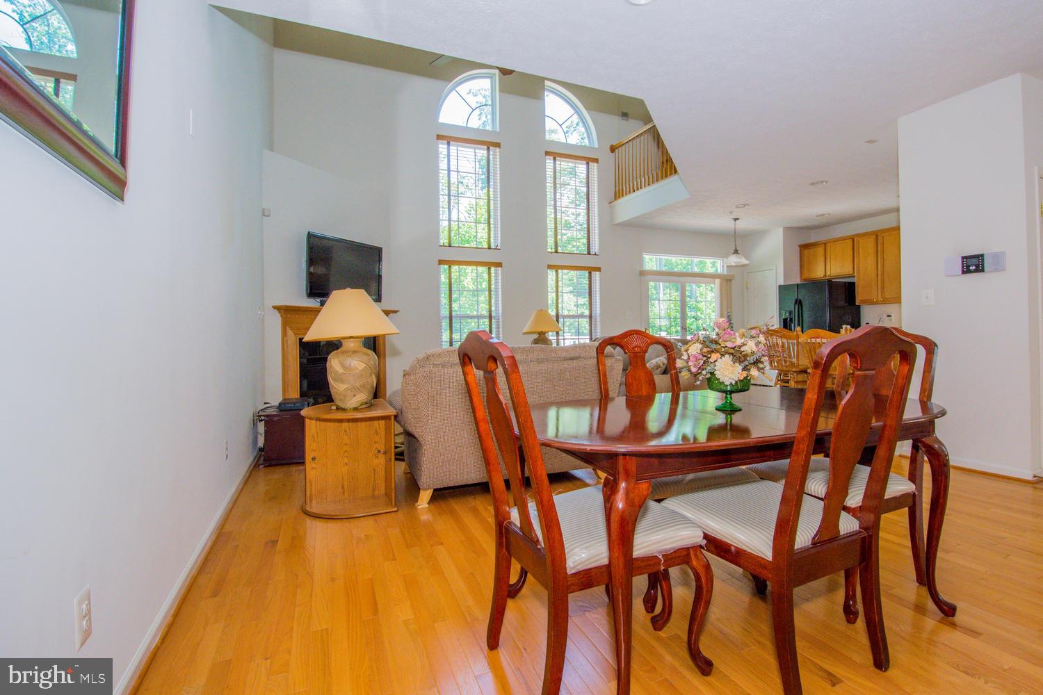 HOLLY WOODS - Residential