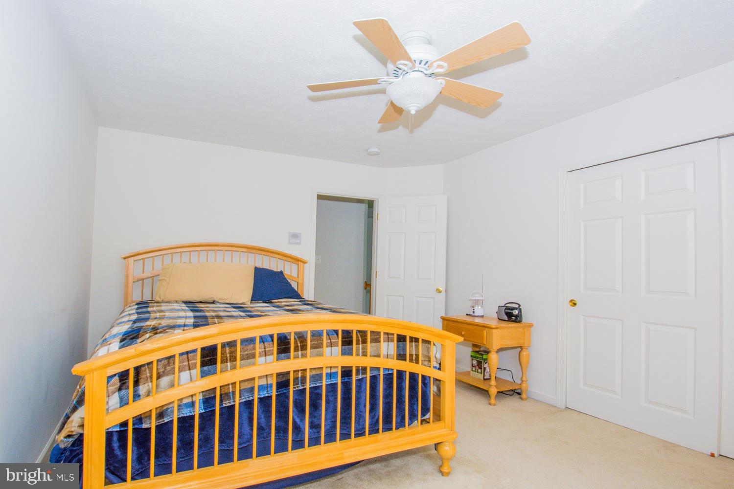 HOLLY WOODS - Residential