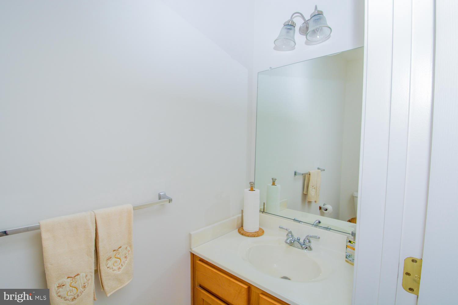 HOLLY WOODS - Residential