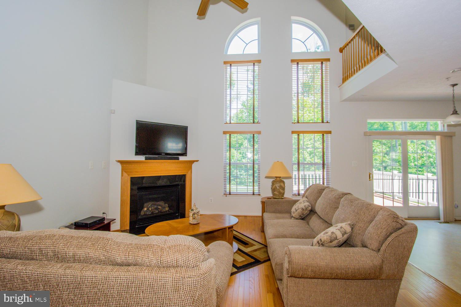 HOLLY WOODS - Residential