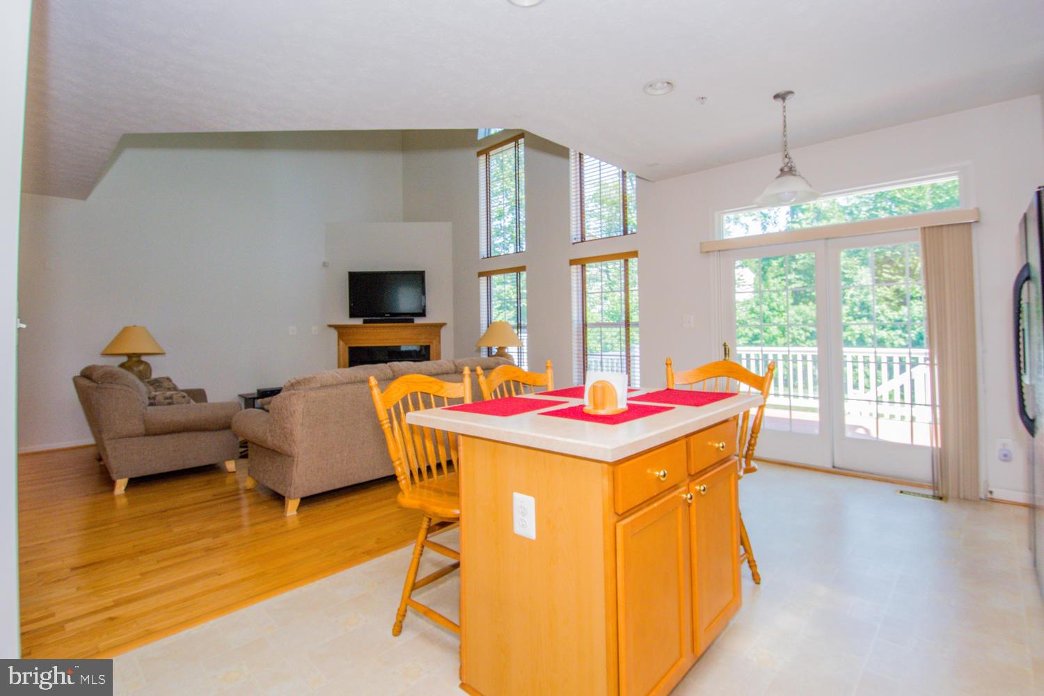 HOLLY WOODS - Residential