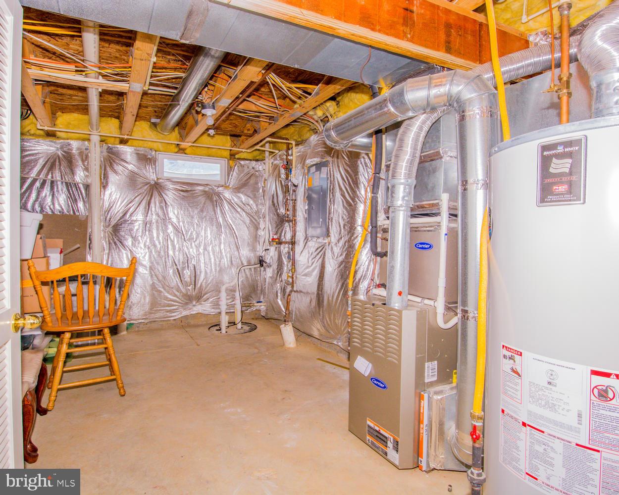 HOLLY WOODS - Residential