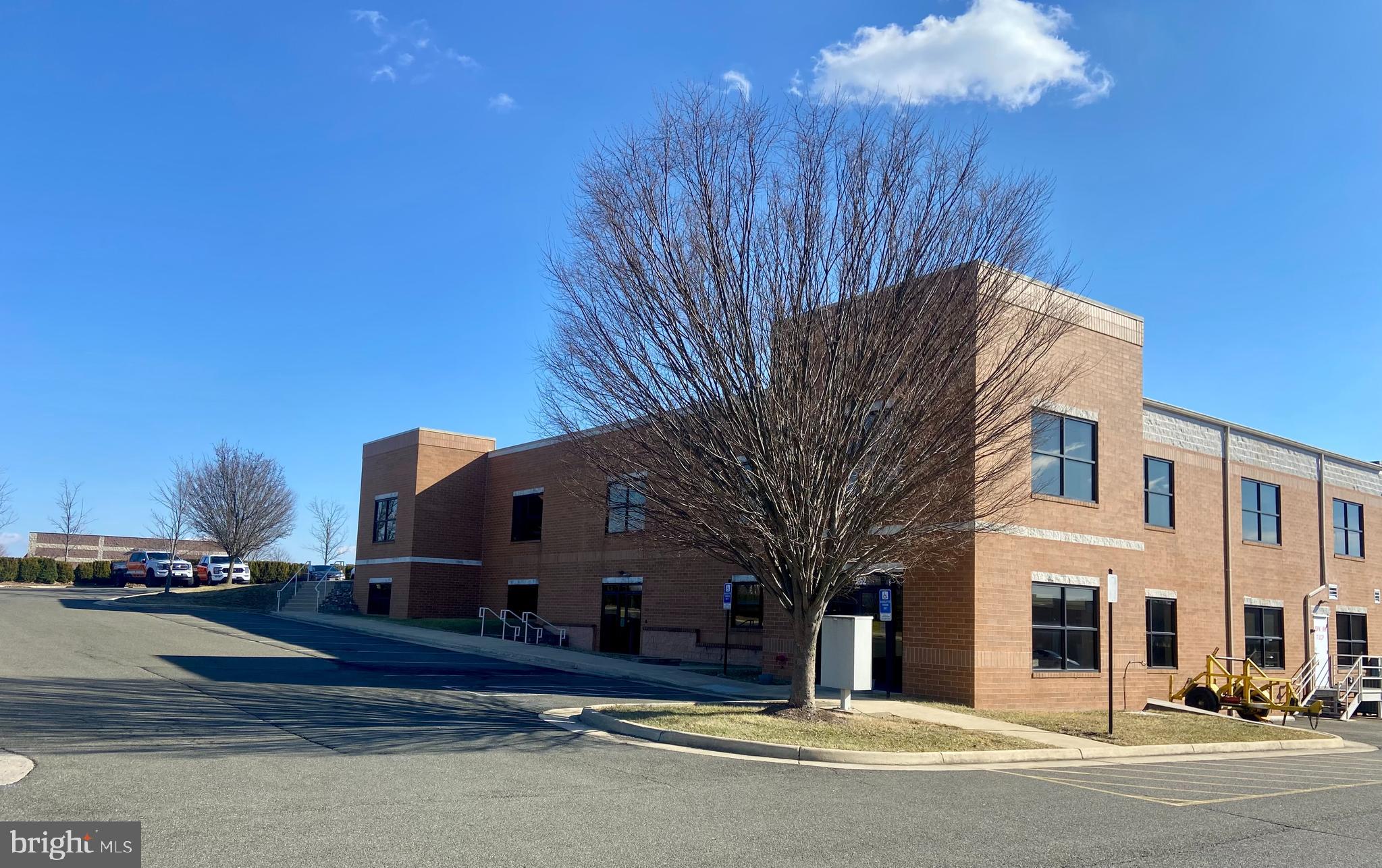 252 AIRPORT ROAD SUITE 1A, 1B, 2, & 3