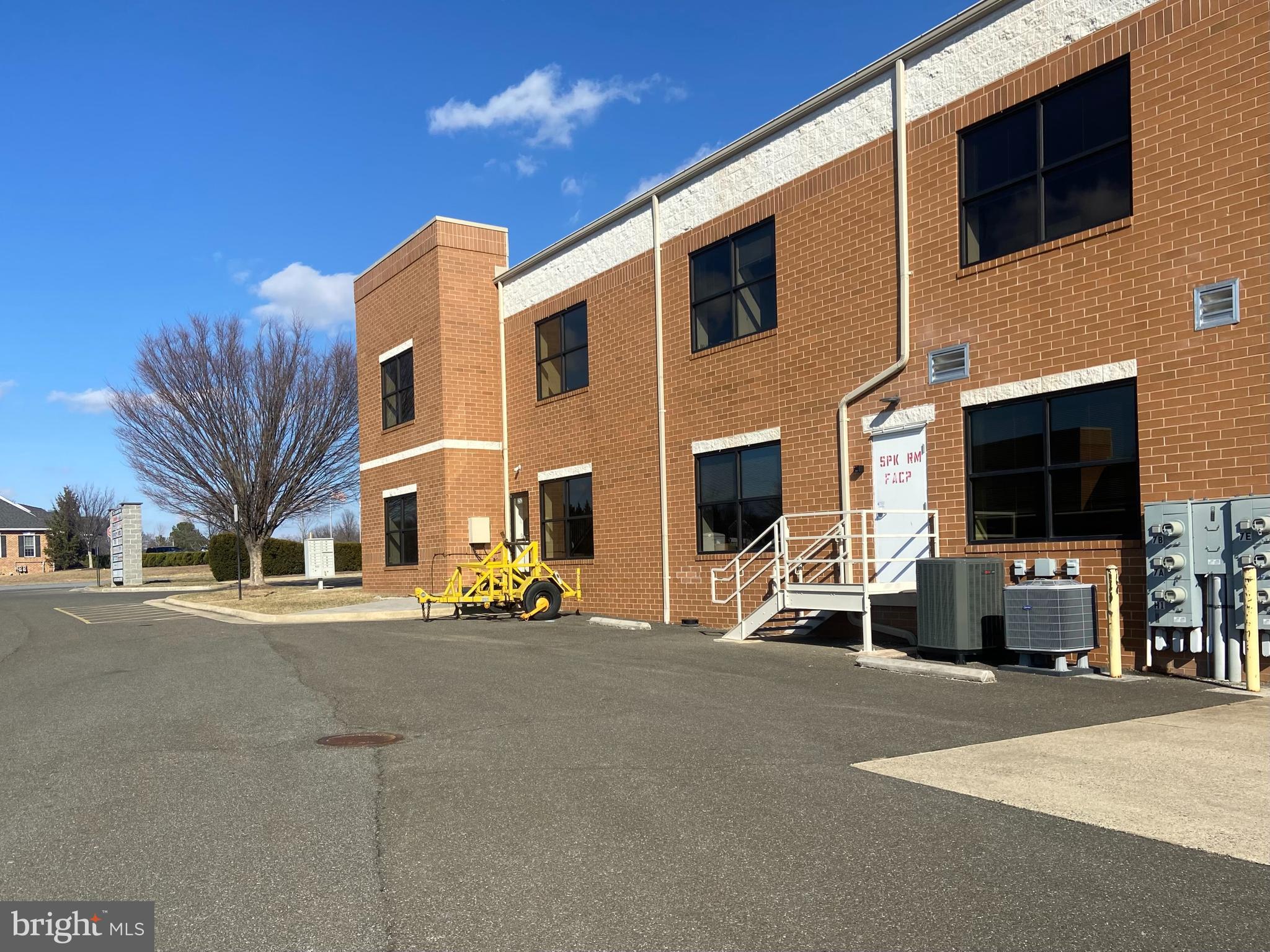 252 AIRPORT ROAD SUITE 1A, 1B, 2, & 3