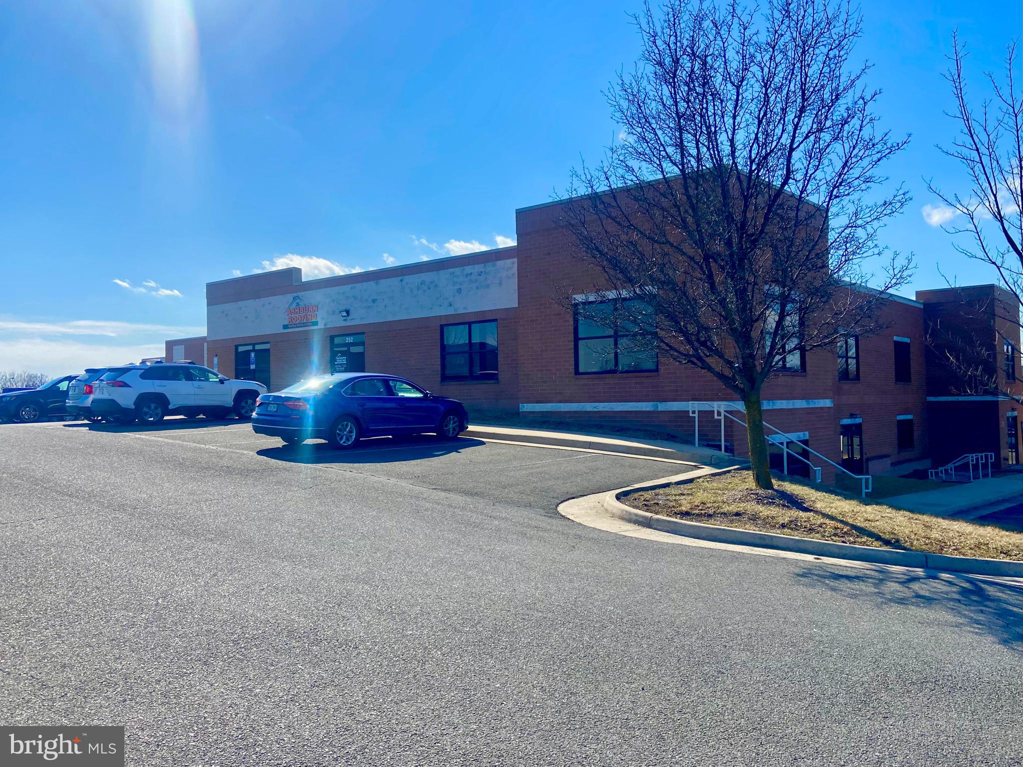 252 AIRPORT ROAD SUITE 1A, 1B, 2, & 3