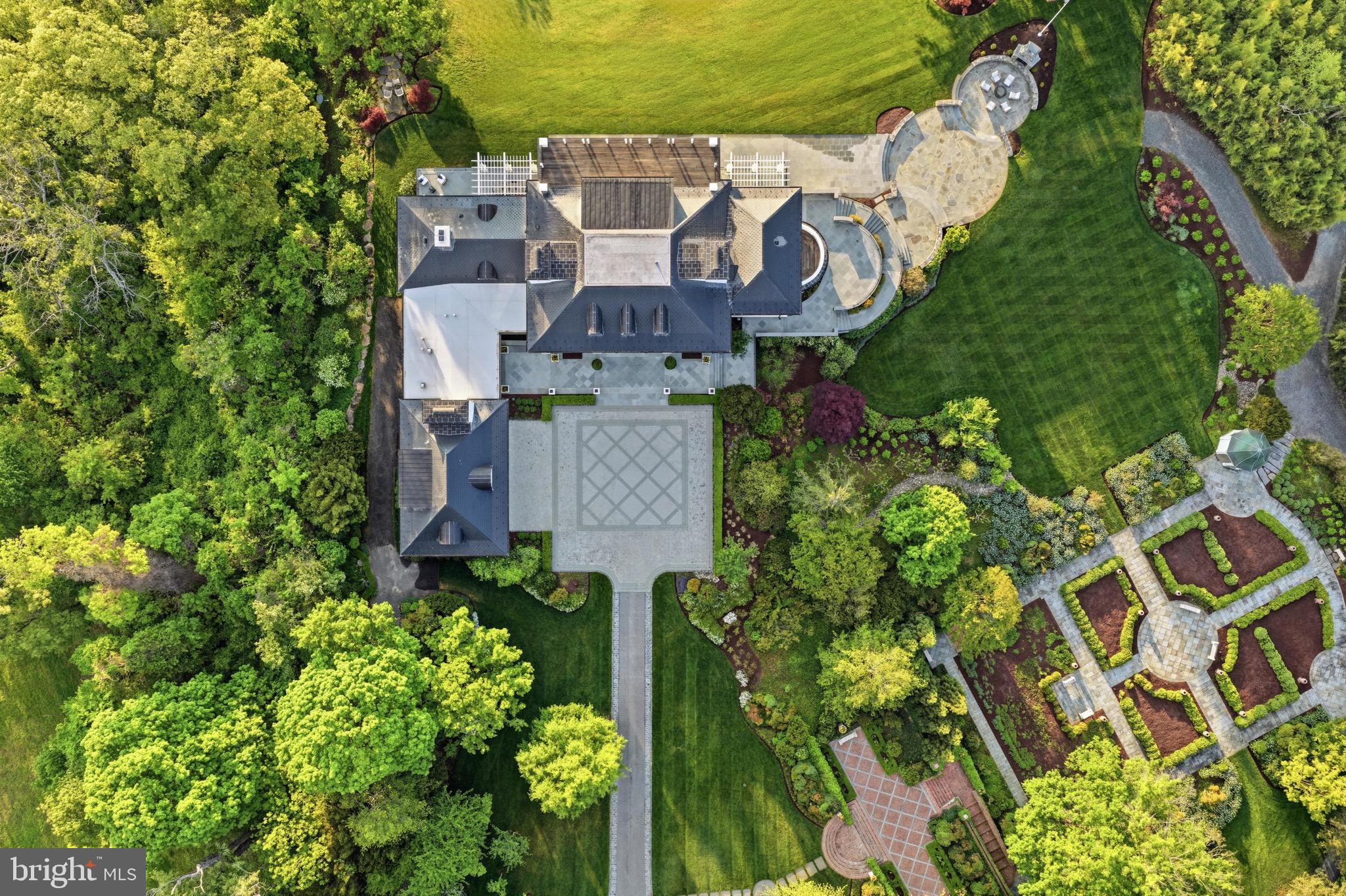 WELLINGTON - Residential