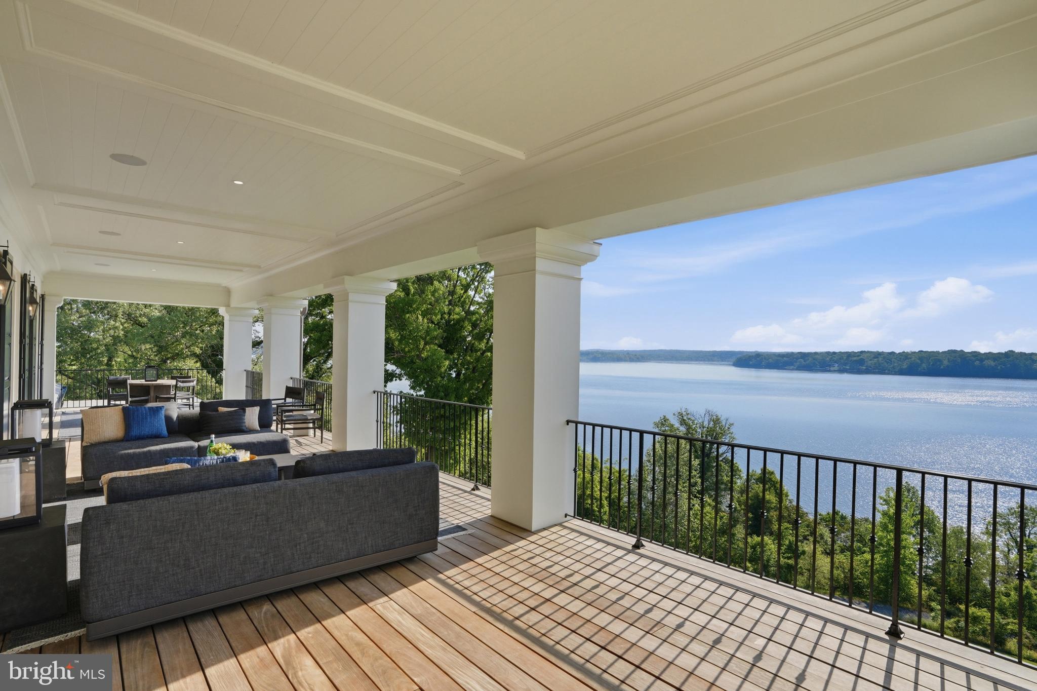 WELLINGTON - Residential
