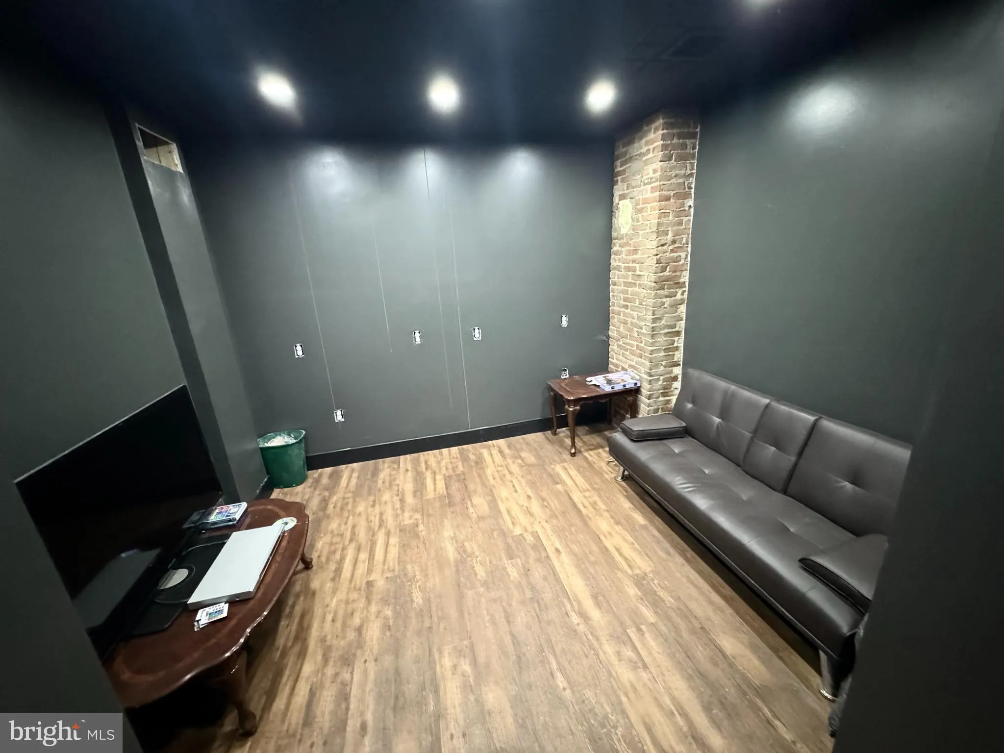 Manheim, Pennsylvania 17545, United States, ,Commercial,Active,43781