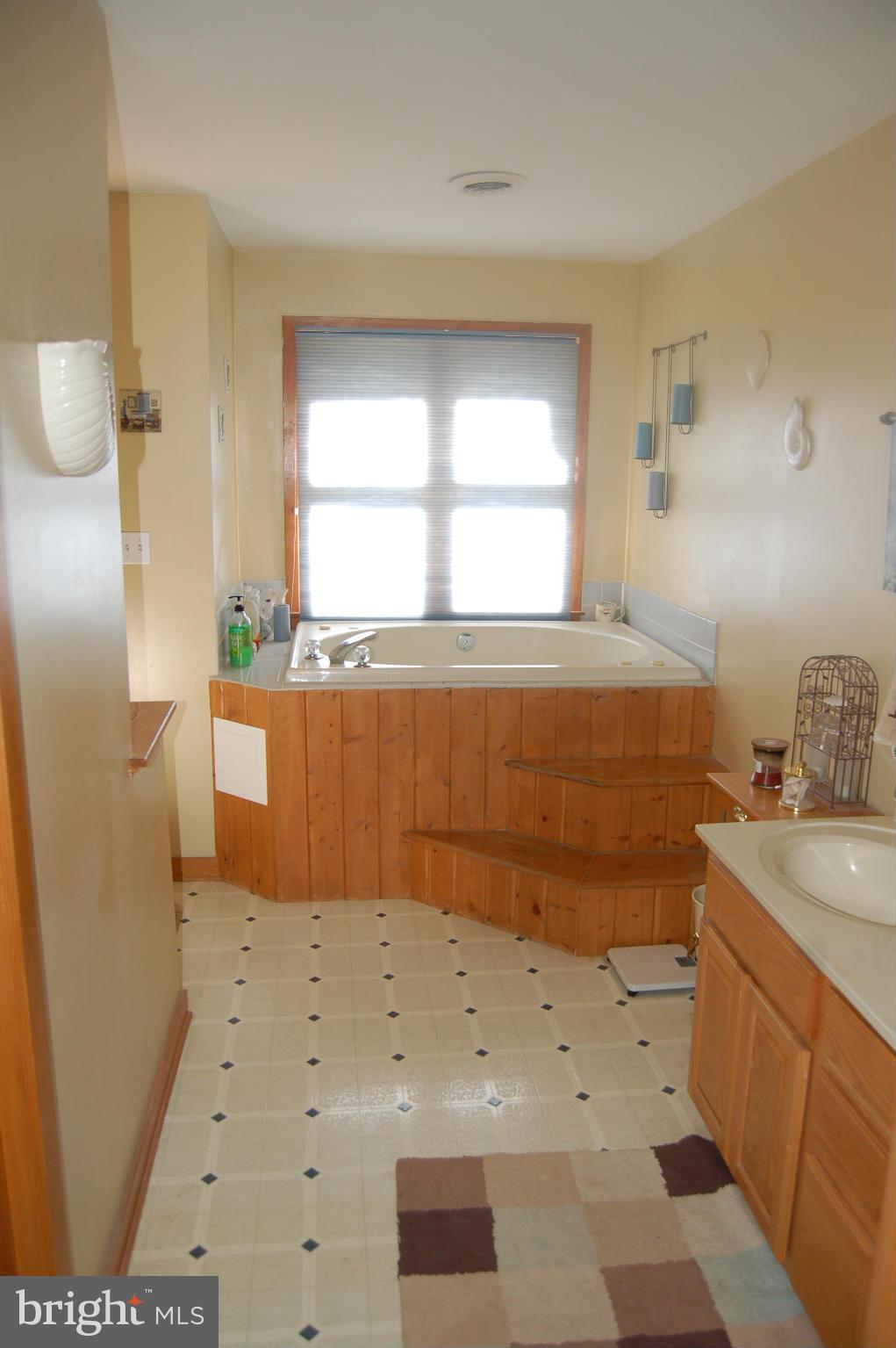 LAKELAND FOREST - Residential