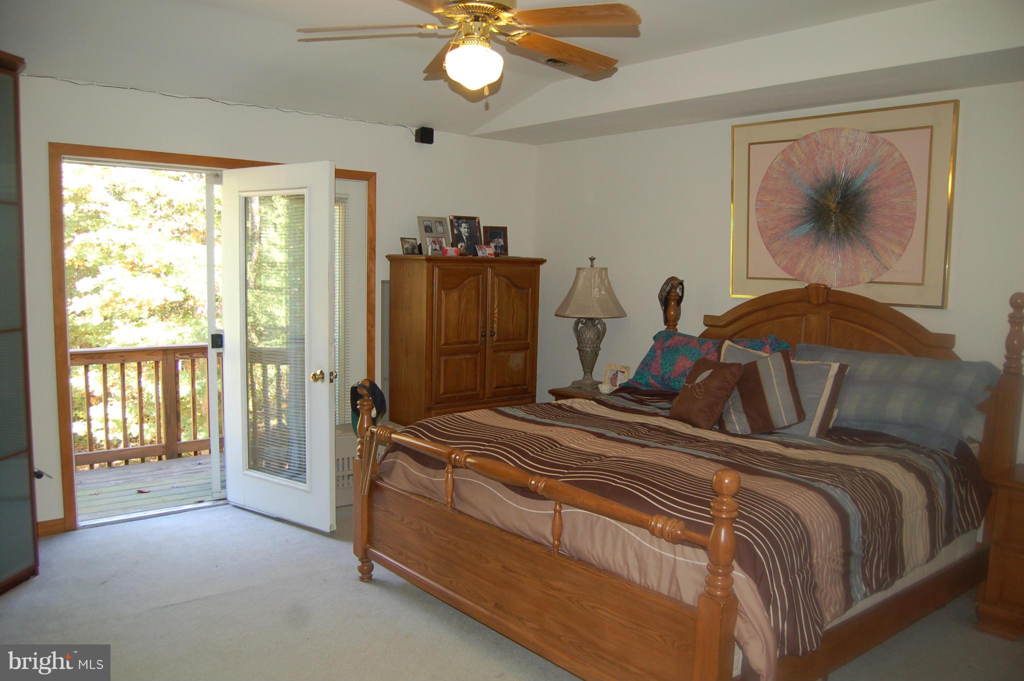 LAKELAND FOREST - Residential