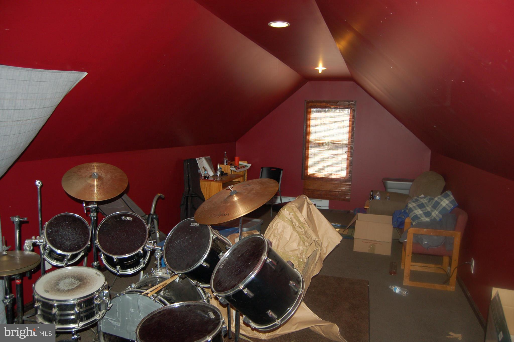 LAKELAND FOREST - Residential