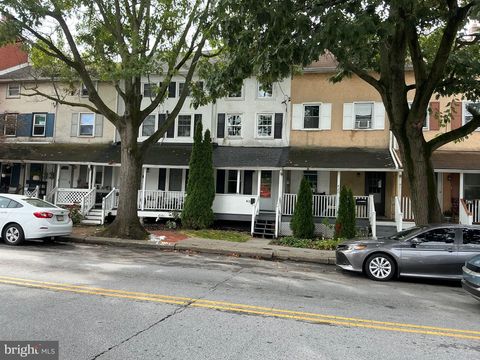 Photo of 418 Hannum Avenue, WEST CHESTER, PA 19380 (MLS # PACT2110552) Photo of 418 Hannum Avenue, WEST CHESTER, PA 19380 (MLS # PACT2110552)