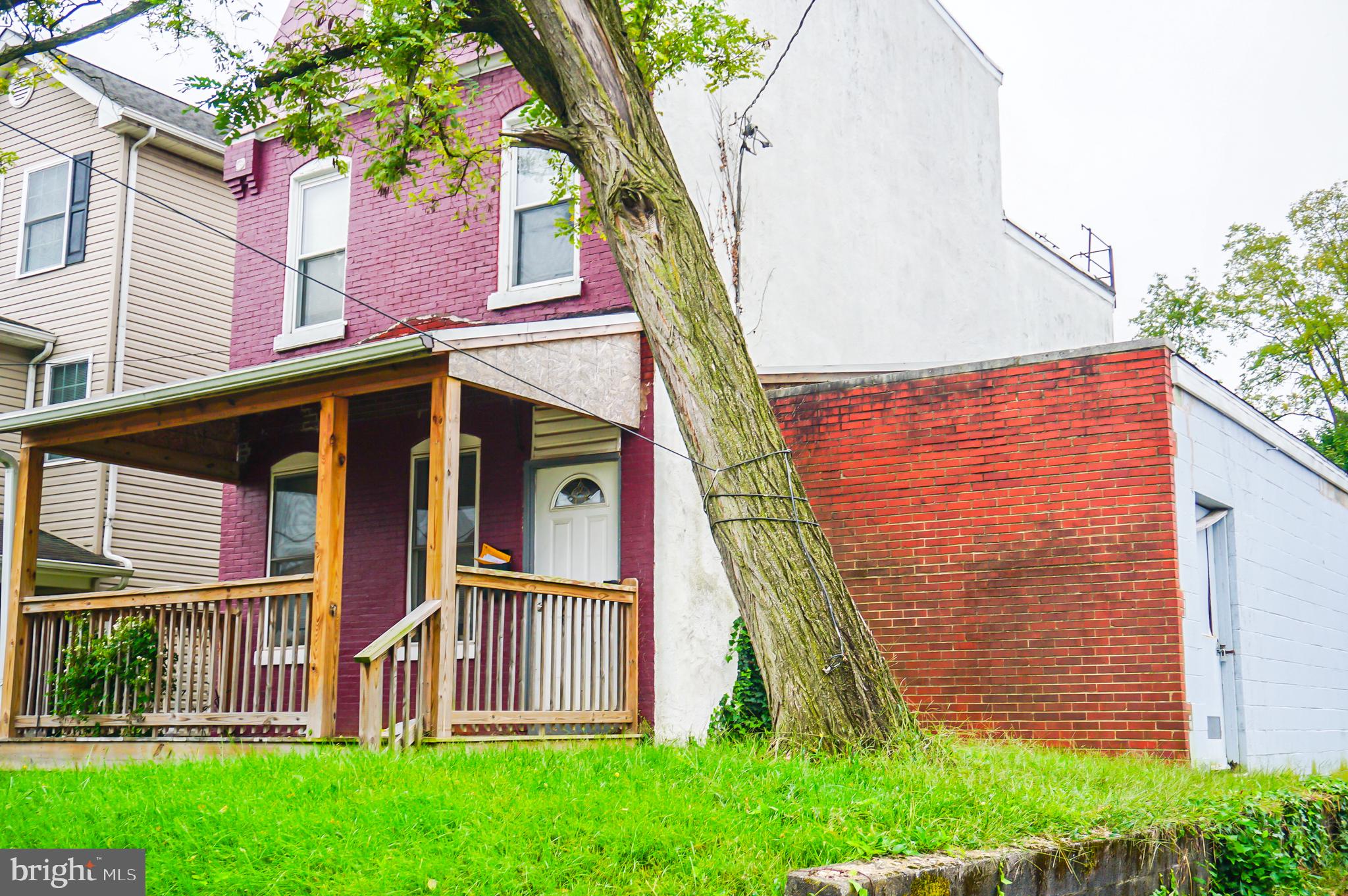 412 W 30TH STREET
