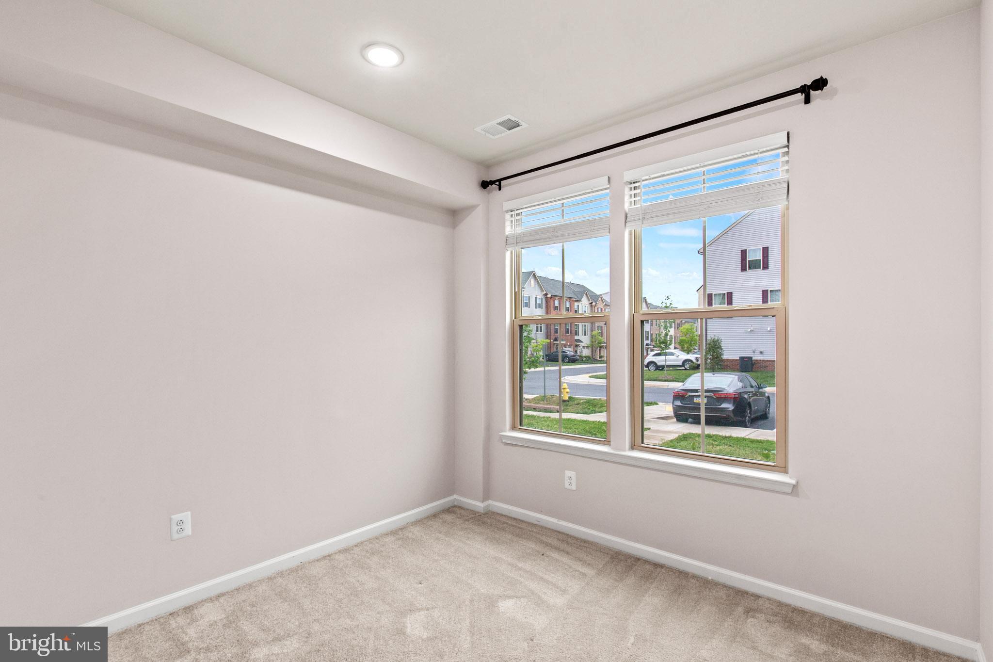 PARKSIDE - Residential