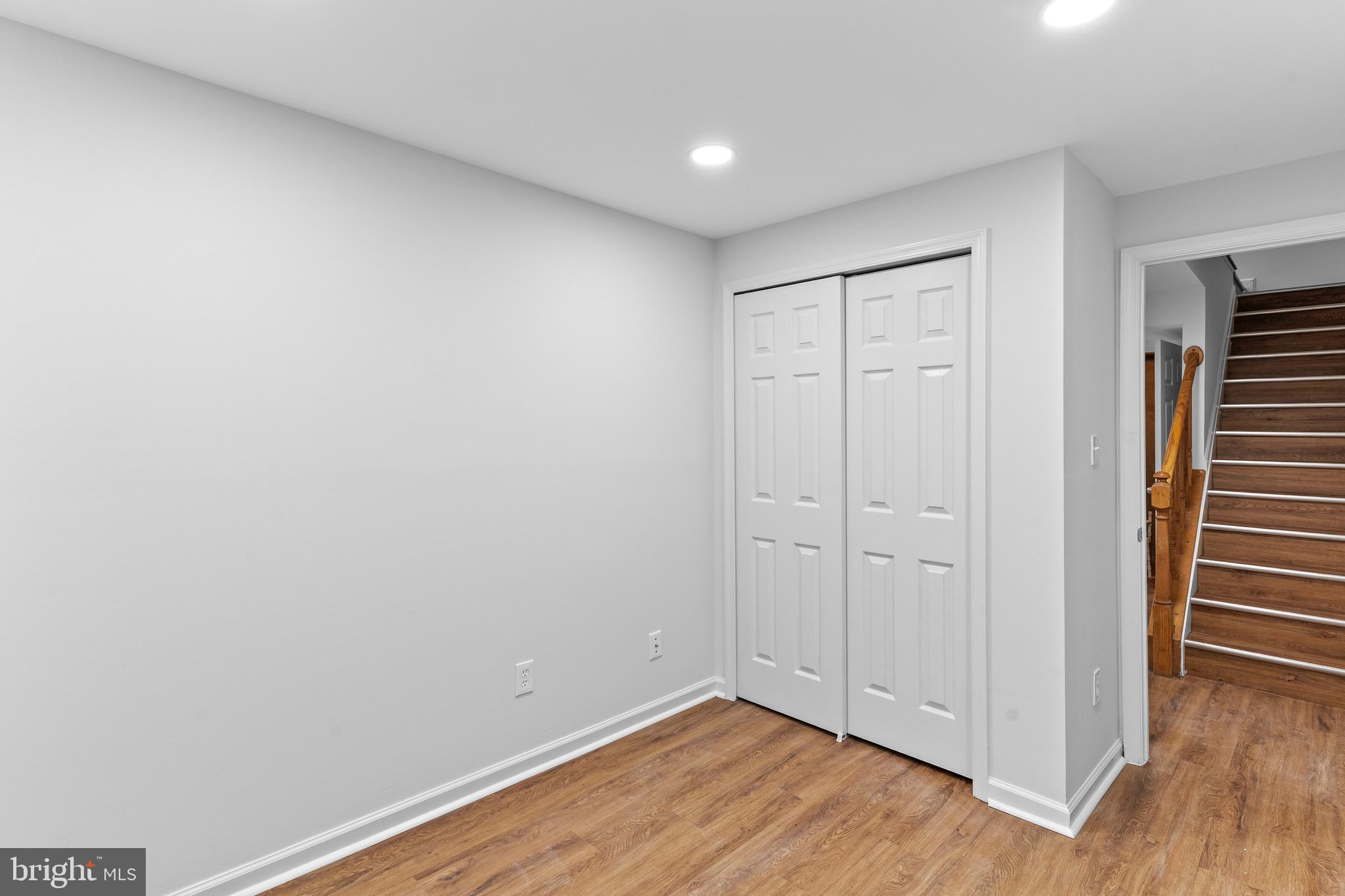 LANDINGS POINT CONDO - Residential