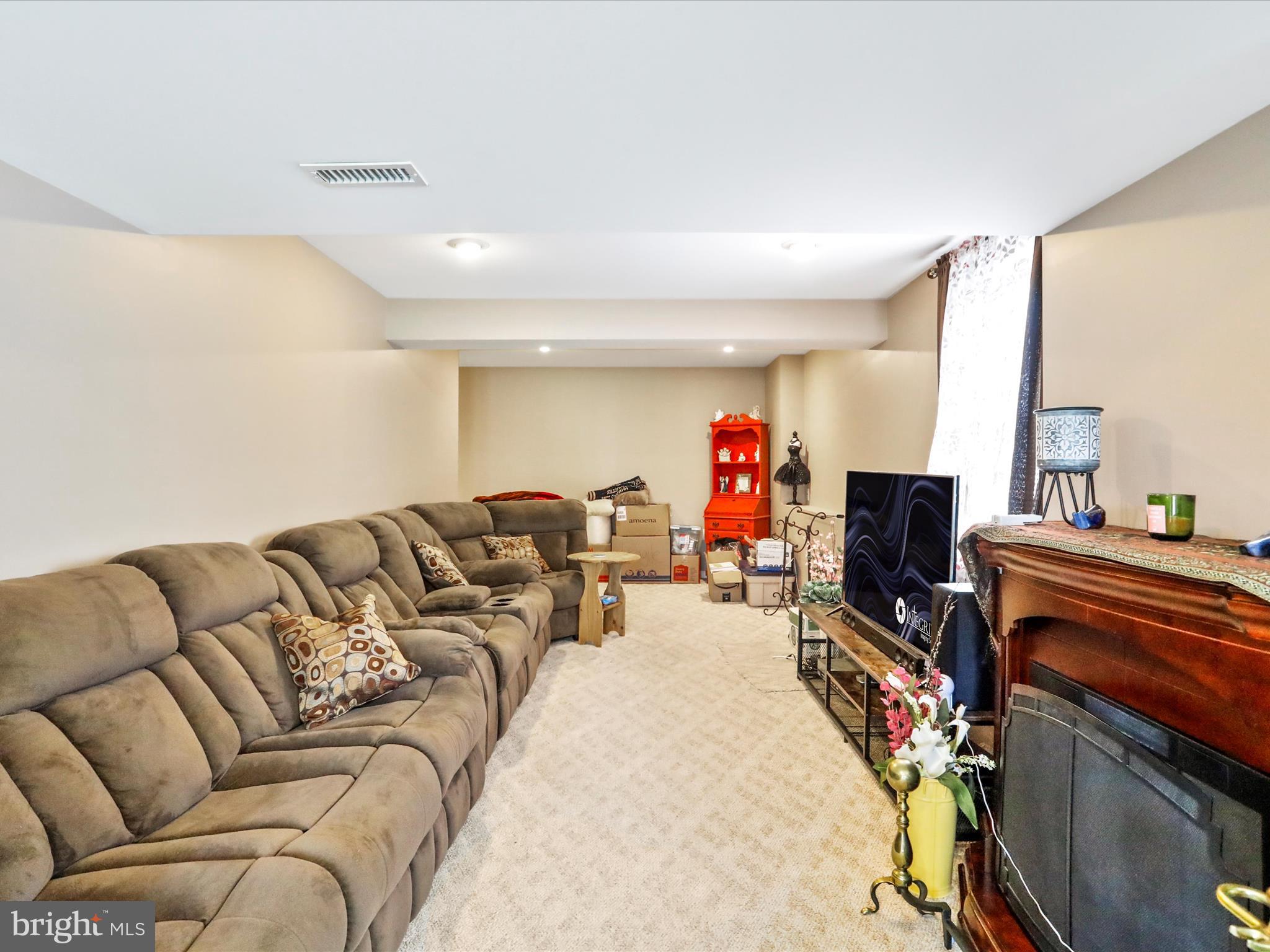 STONEBRIDGE - Residential