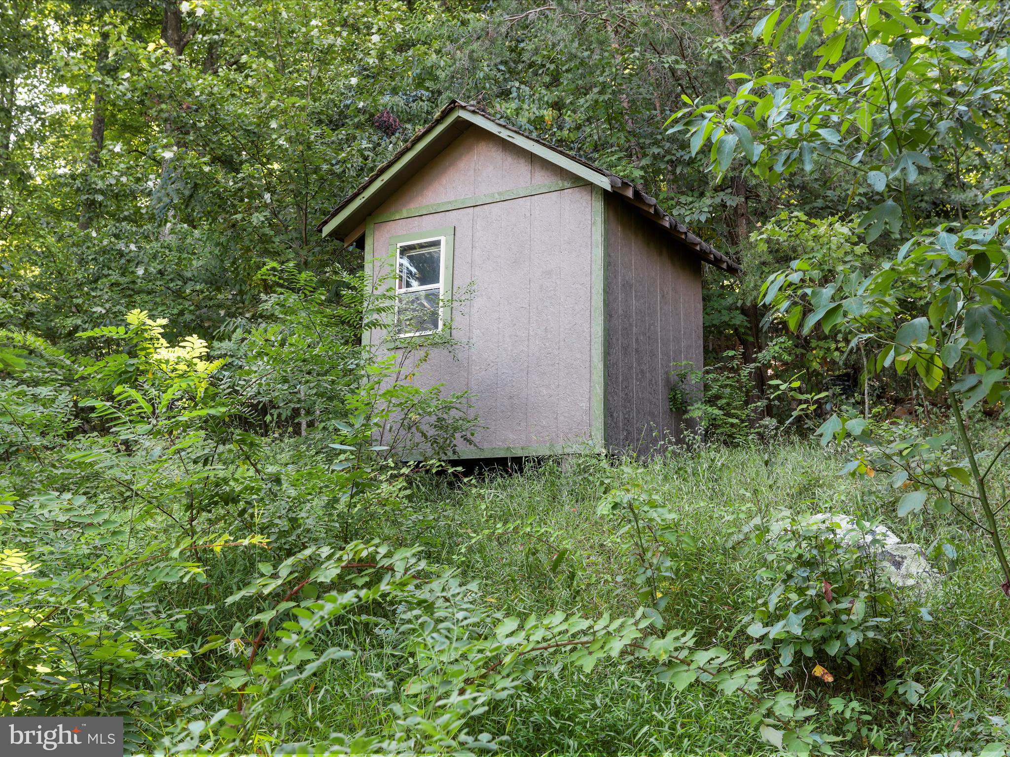 GLENWOOD FOREST - Residential