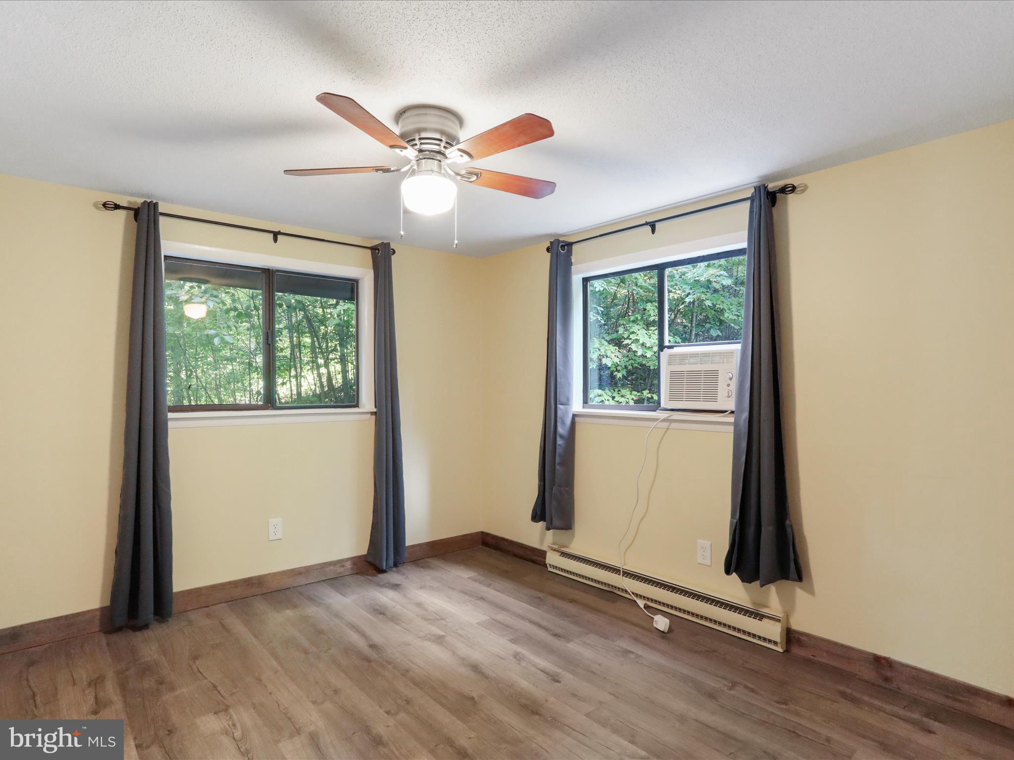 GLENWOOD FOREST - Residential