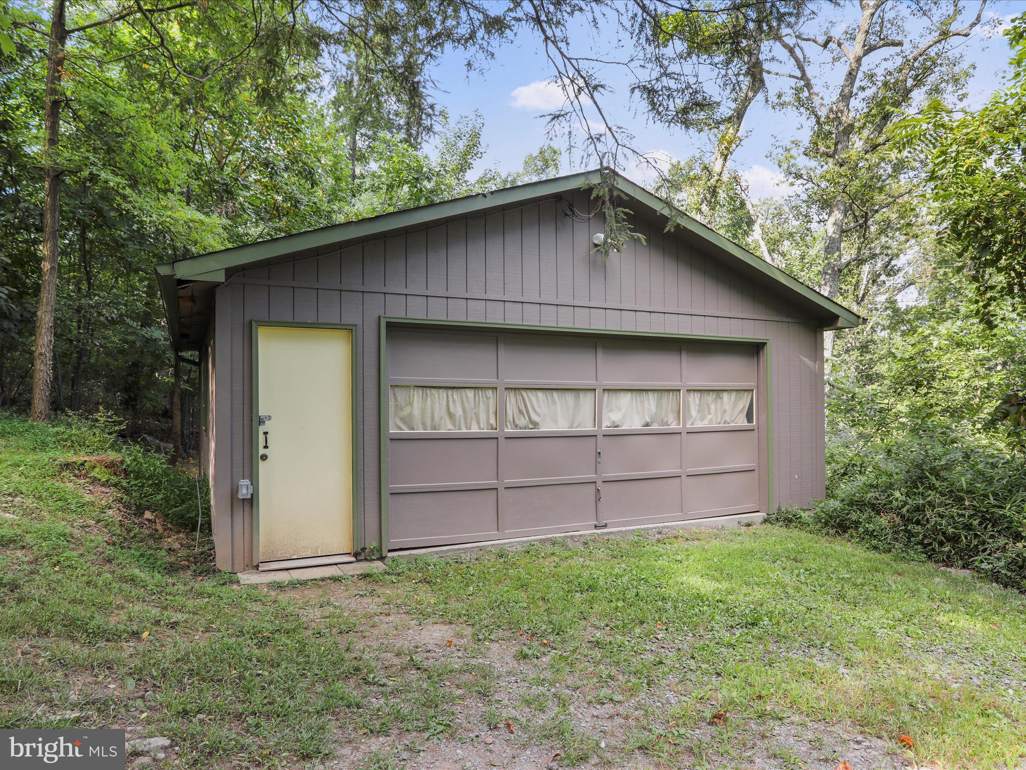 GLENWOOD FOREST - Residential