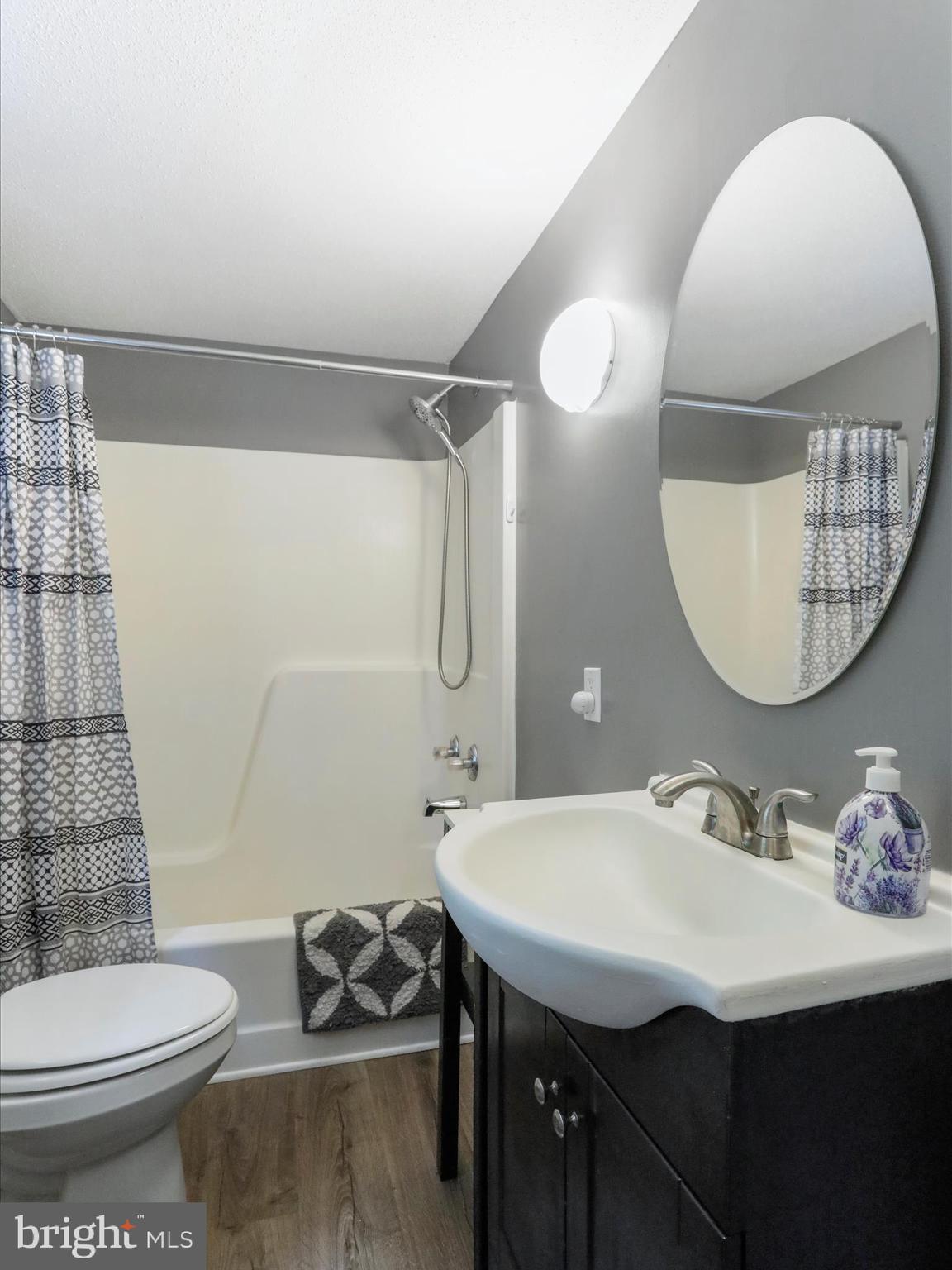 GLENWOOD FOREST - Residential