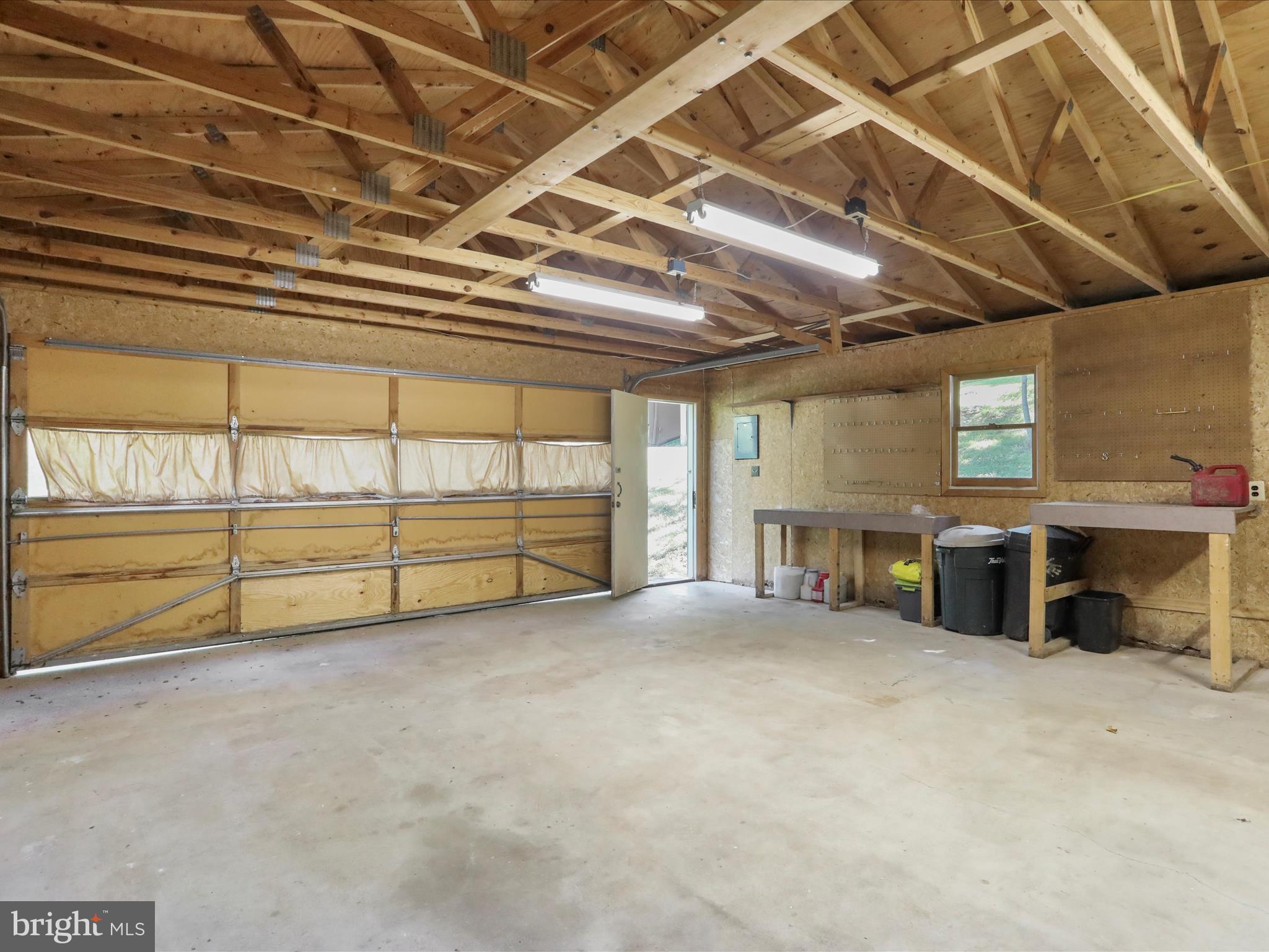 GLENWOOD FOREST - Residential