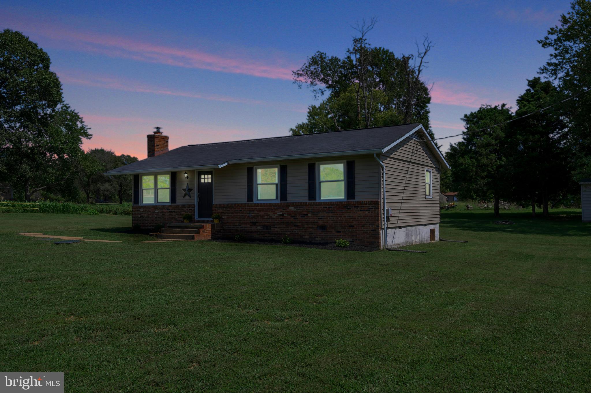 HOLLY CORNER - Residential