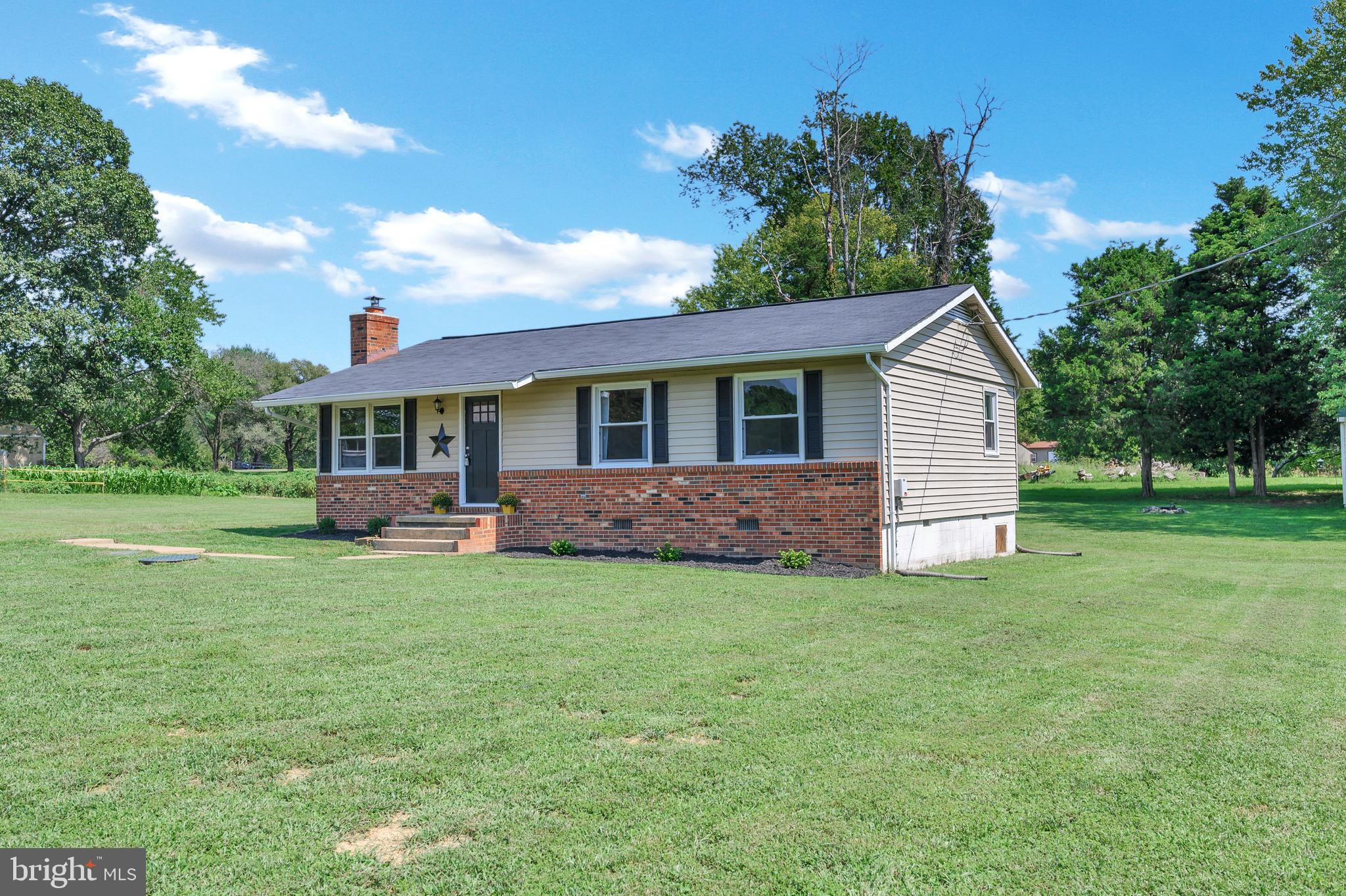 HOLLY CORNER - Residential