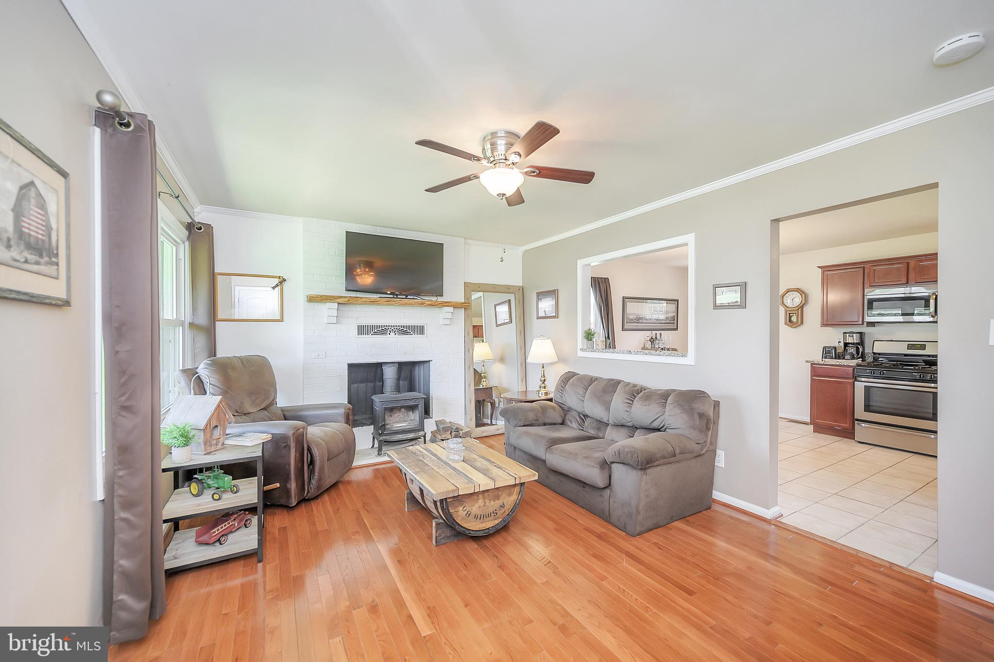 HOLLY CORNER - Residential