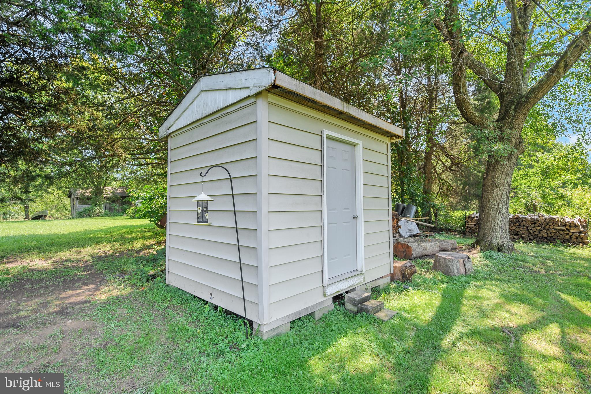 HOLLY CORNER - Residential