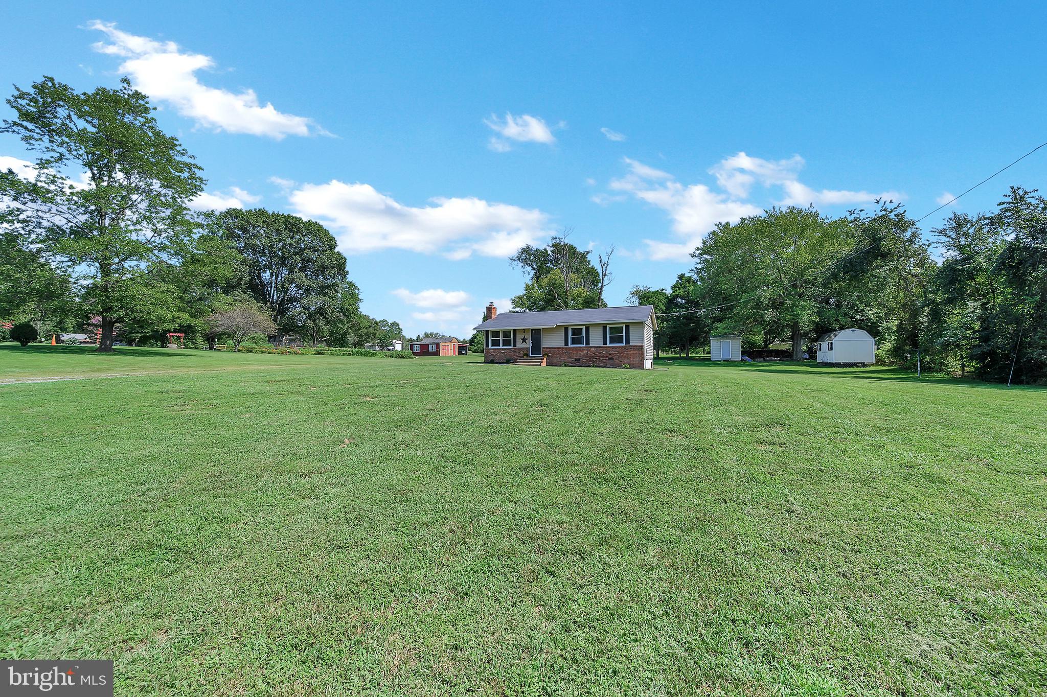 HOLLY CORNER - Residential