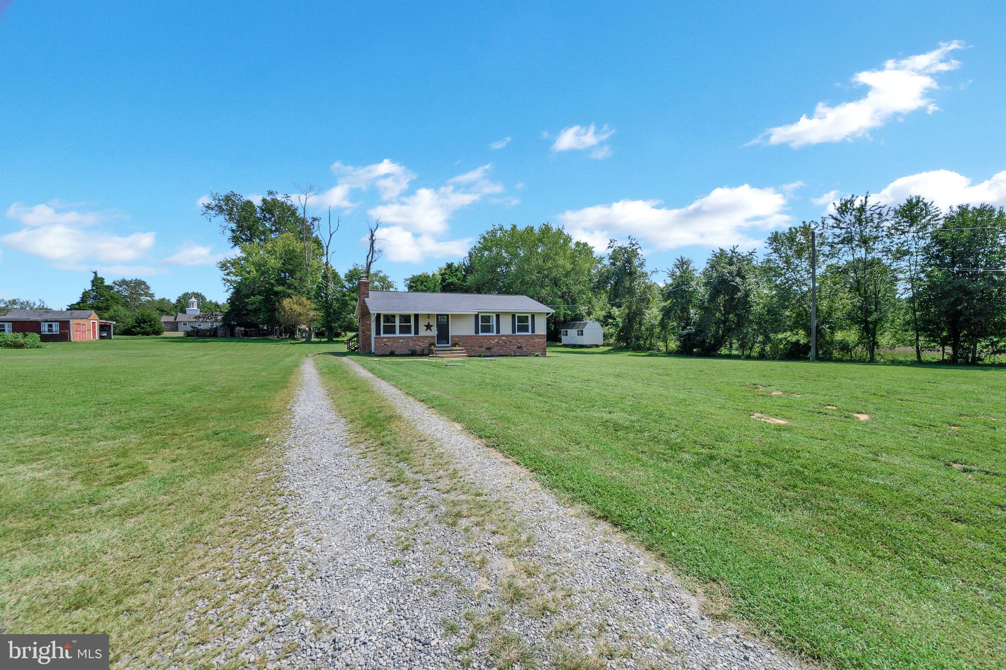 HOLLY CORNER - Residential