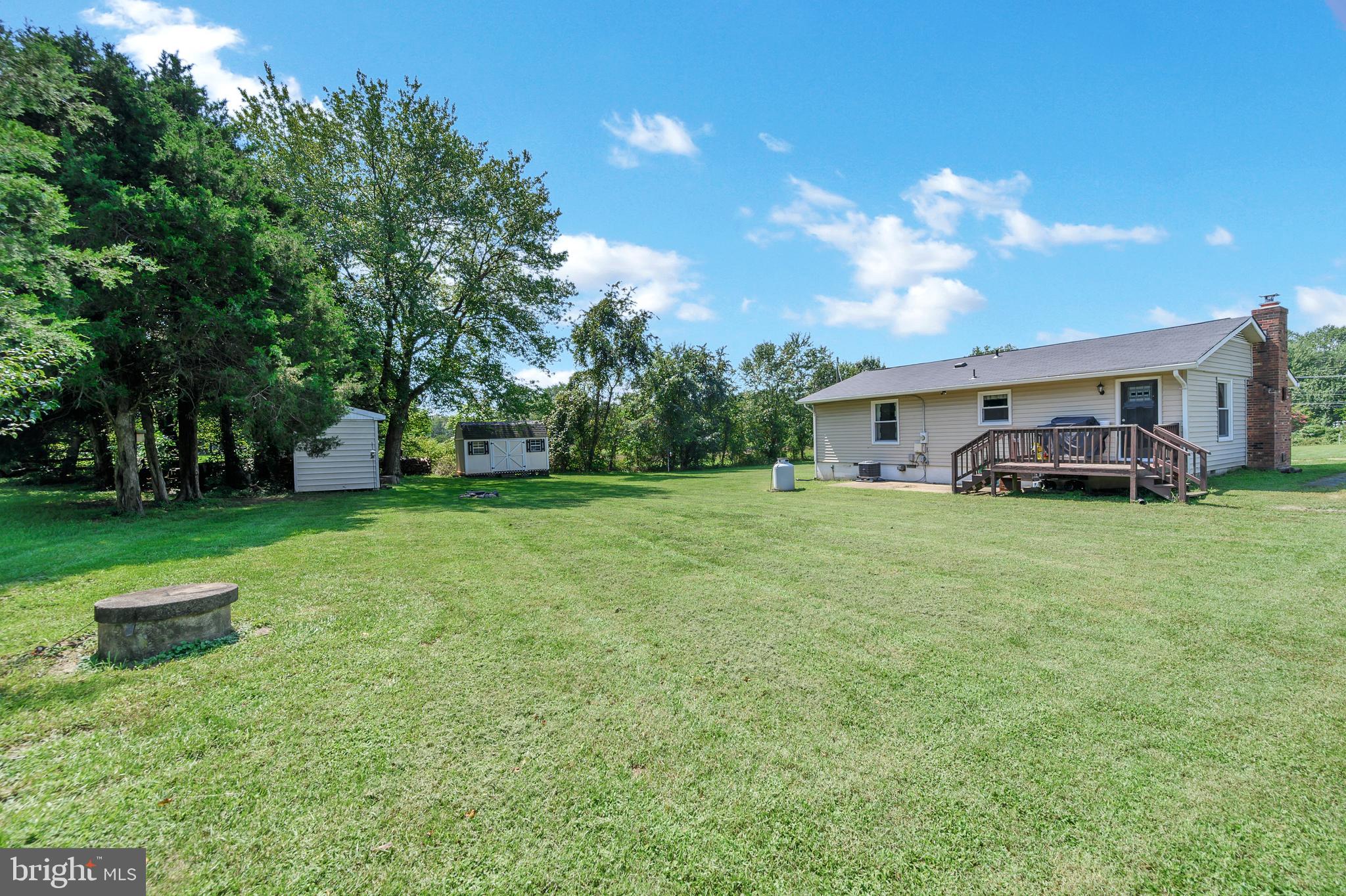 HOLLY CORNER - Residential