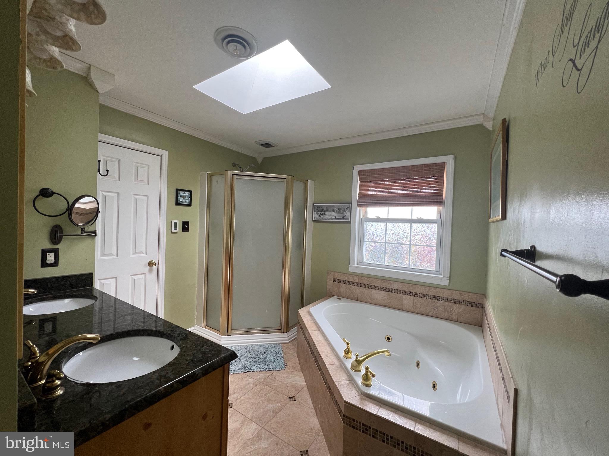 LOGAN VILLAGE - Residential