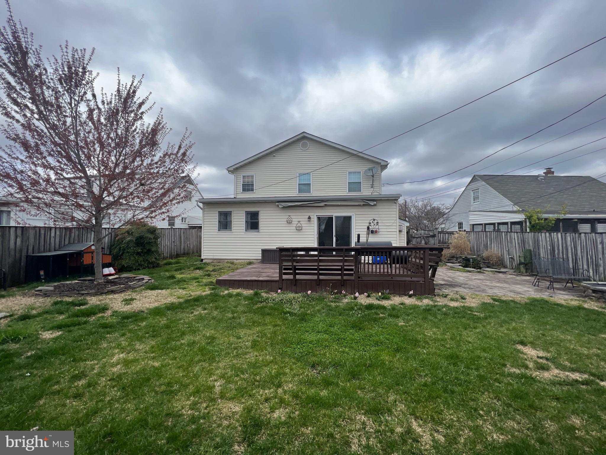 LOGAN VILLAGE - Residential