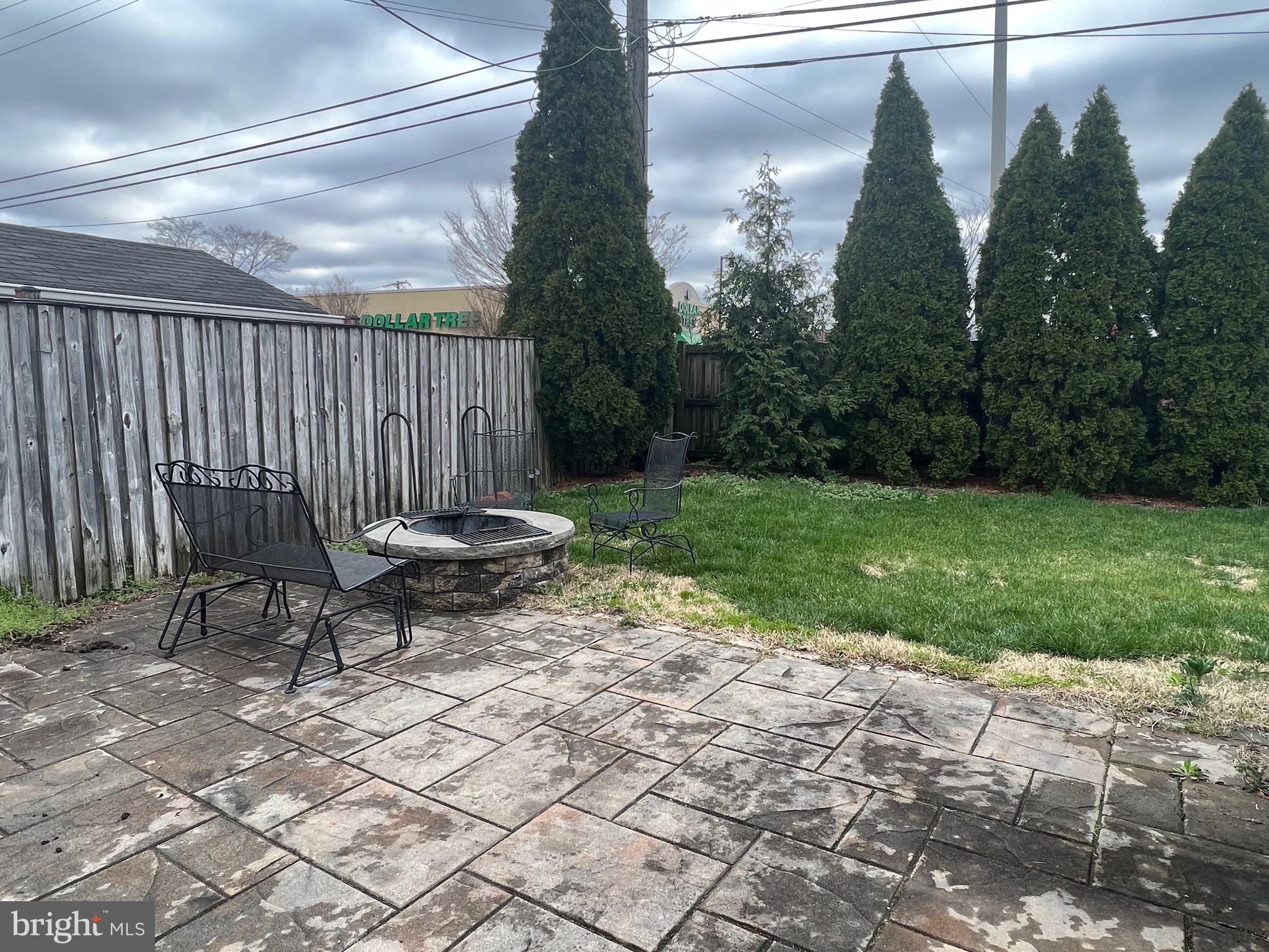 LOGAN VILLAGE - Residential