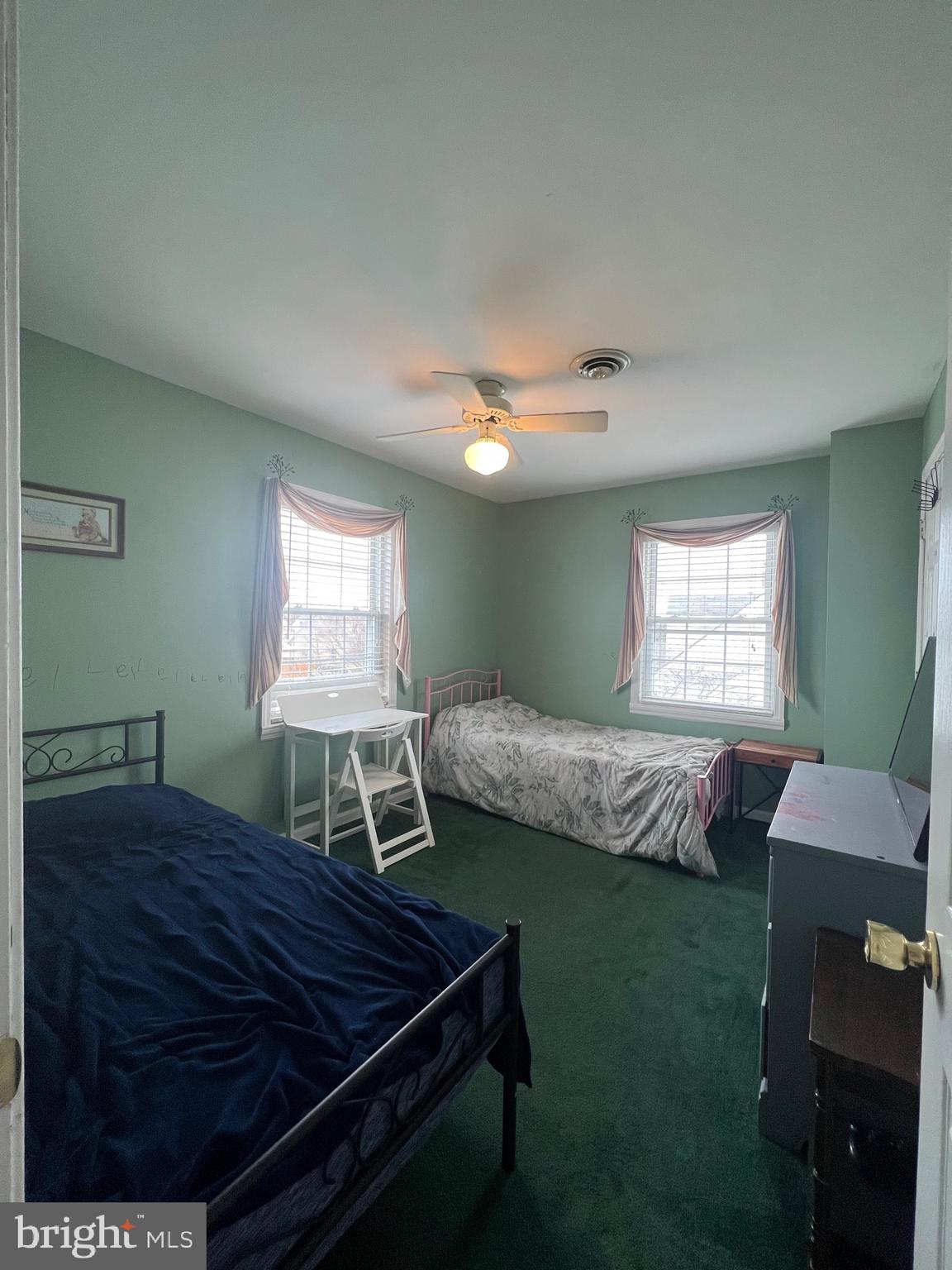 LOGAN VILLAGE - Residential