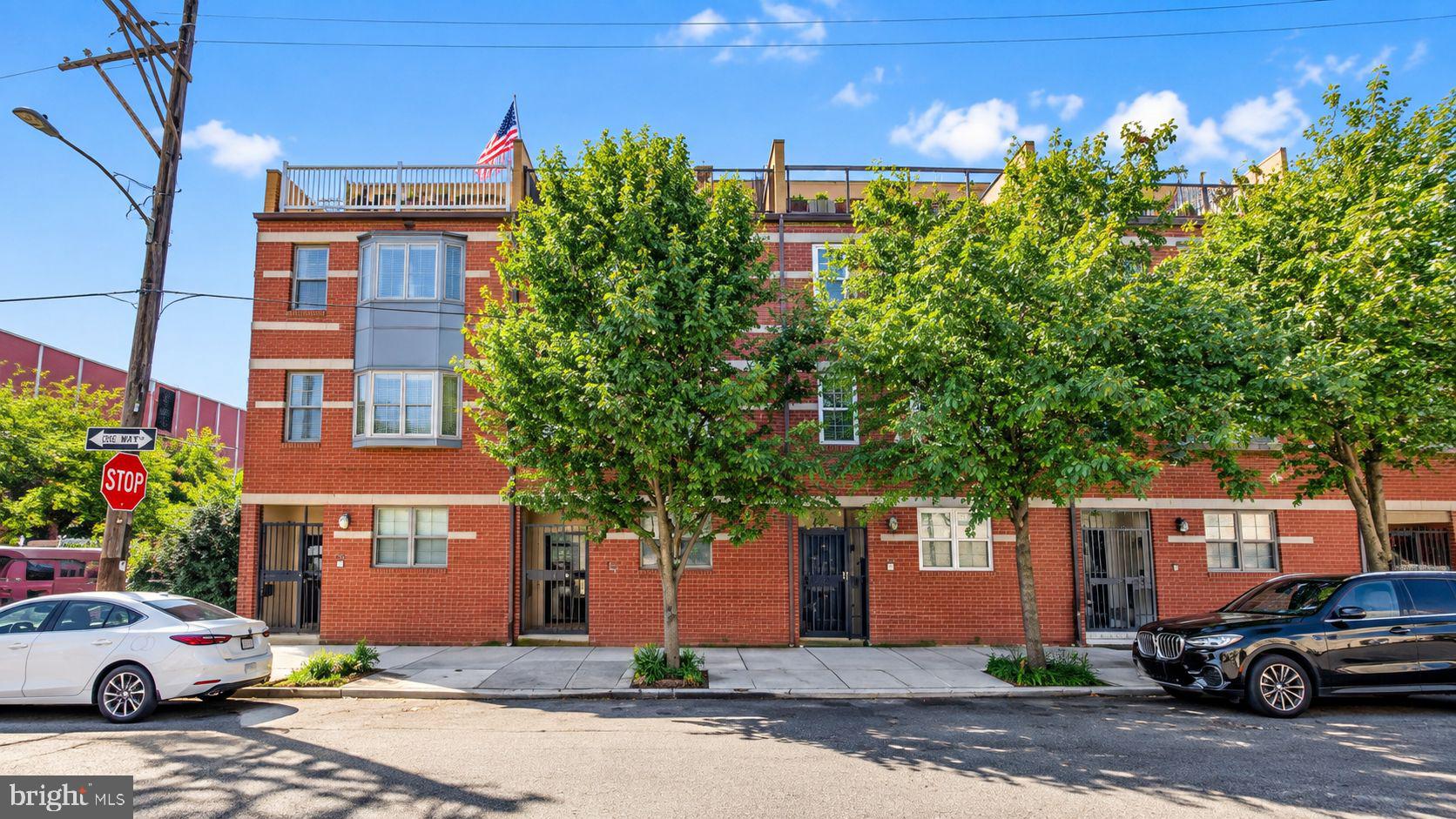 102 DICKINSON