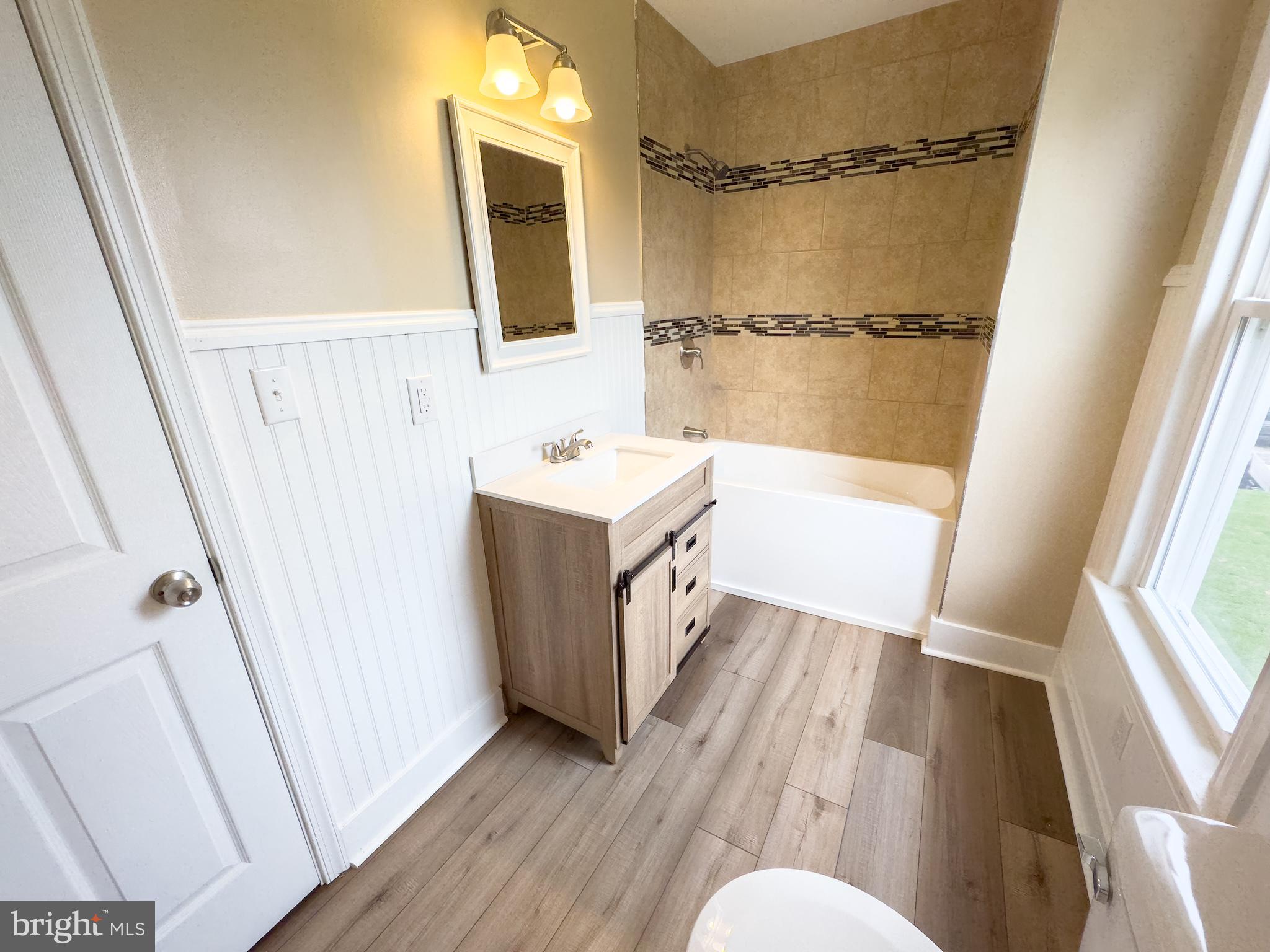 MT WOLF - Residential