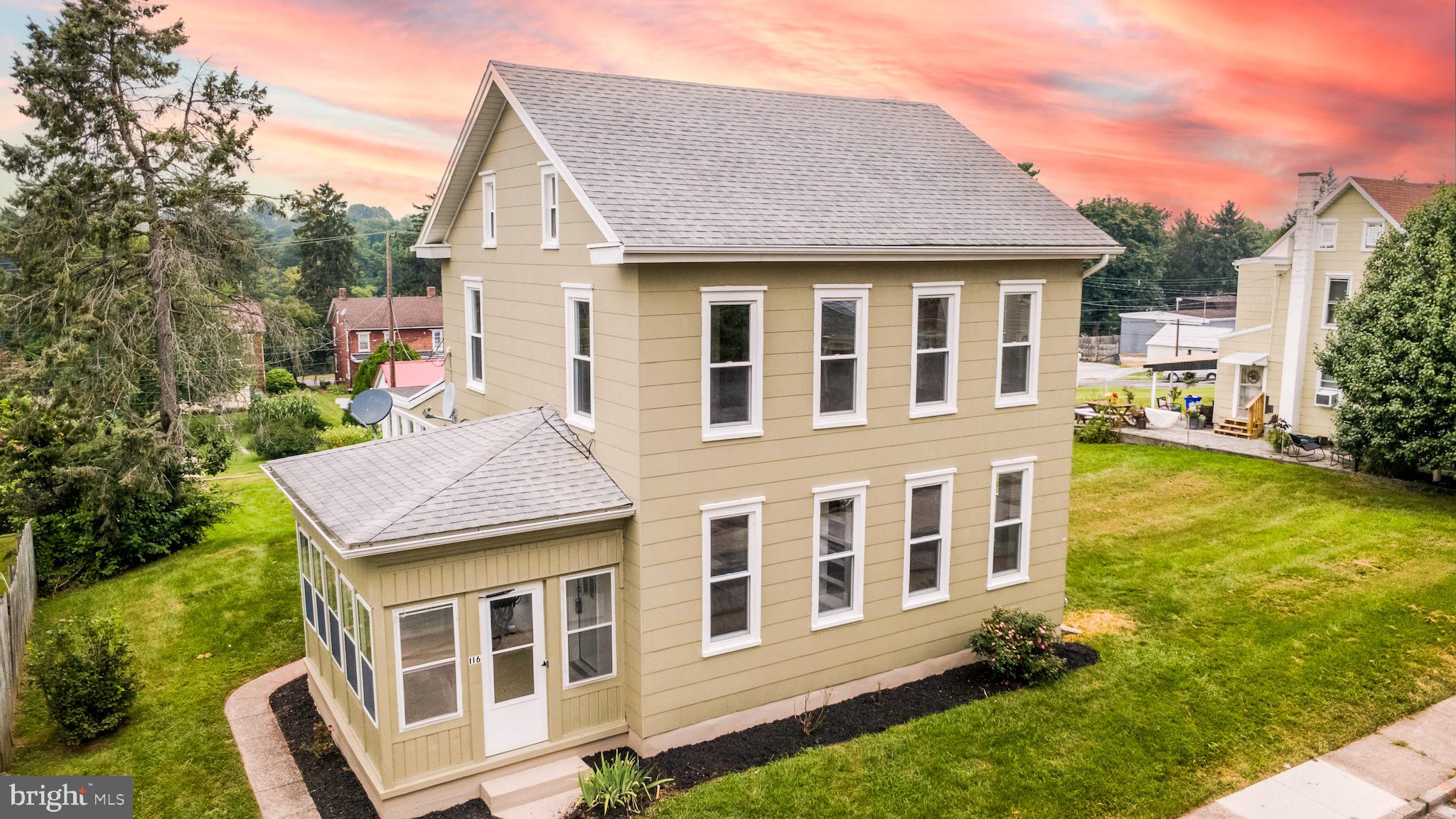Step into the warmth and elegance of 116 N Second St, a beautifully reimagined 4-bedroom, 2-bathroom home nestled in the charming community of Mt Wolf, PA. This move-in-ready gem blends contemporary upgrades with inviting comfort, making it the perfect haven for creating lasting memories. As you enter, you're greeted by a bright and airy interior, where every detail has been thoughtfully updated. The heart of the home is its stunning kitchen, boasting sleek granite countertops, paired with stainless steel appliances, including a stove, refrigerator, and dishwasher. Whether you're preparing a family feast or a quiet dinner, this space inspires culinary creativity. The home's four bedrooms offer peaceful retreats for rest and relaxation, while the two full bathrooms provide modern convenience and style. Outside, a sprawling lot invites endless possibilities. Imagine summer barbecues, gardening, or simply soaking in the tranquility of your own private oasis. With ample parking, hosting friends and family is a breeze. Stay comfortable year-round with central air conditioning and a high-efficiency furnace for heating and cooling. Situated in the heart of Mt Wolf, this home offers the best of small-town living with easy access to local shops, parks, and schools. Schedule a showing today and discover the perfect blend of modern luxury and welcoming charm at 116 N Second St!