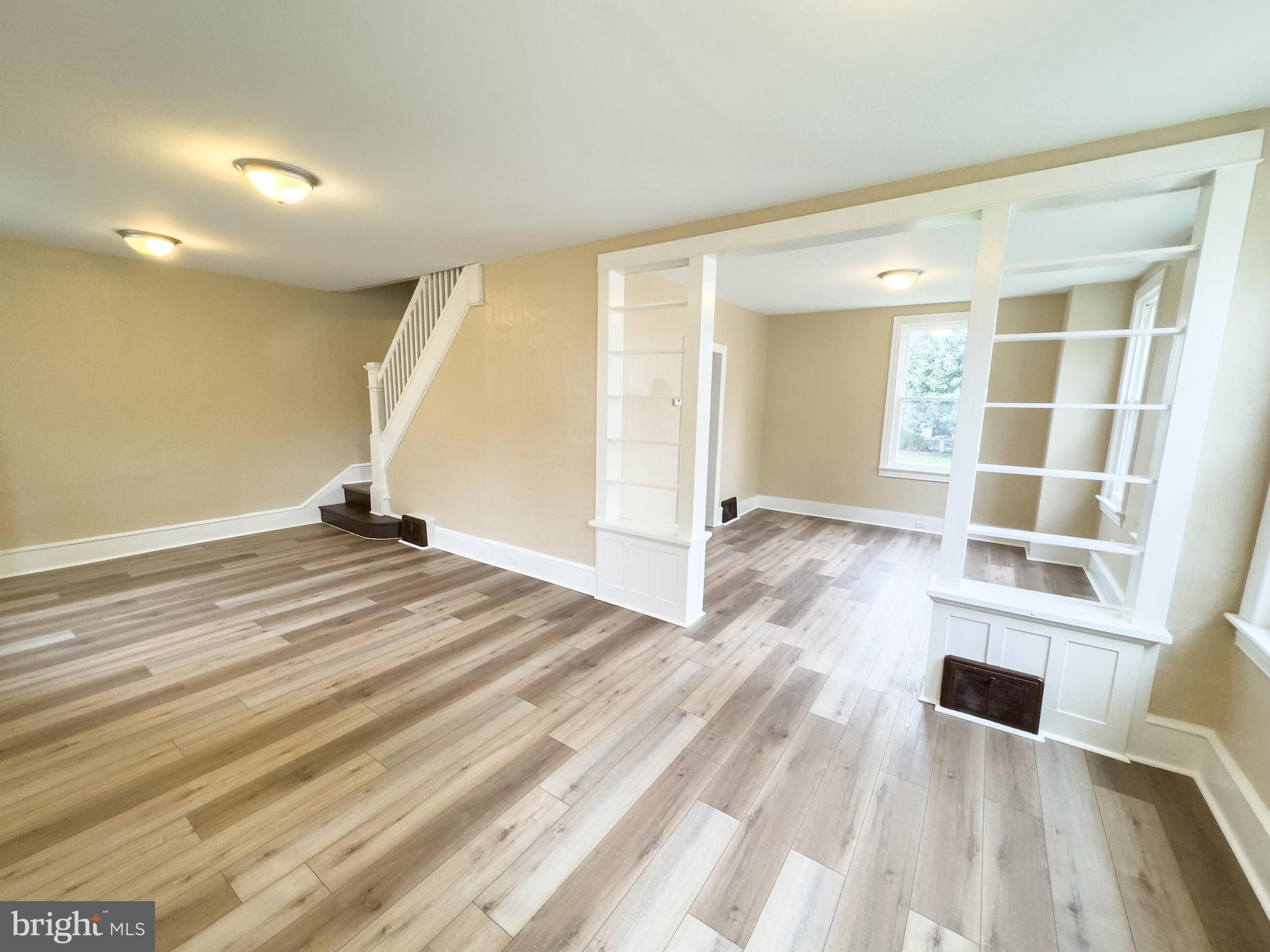 MT WOLF - Residential