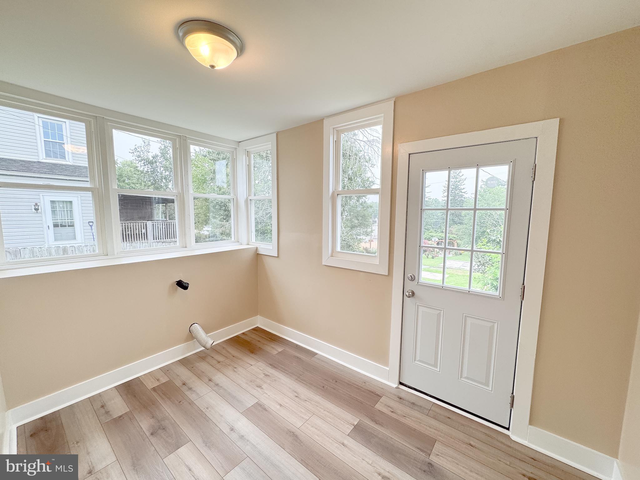 MT WOLF - Residential